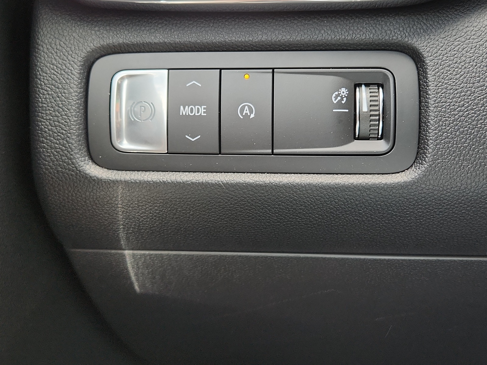 2026 GMC Acadia Elevation - Photo 17