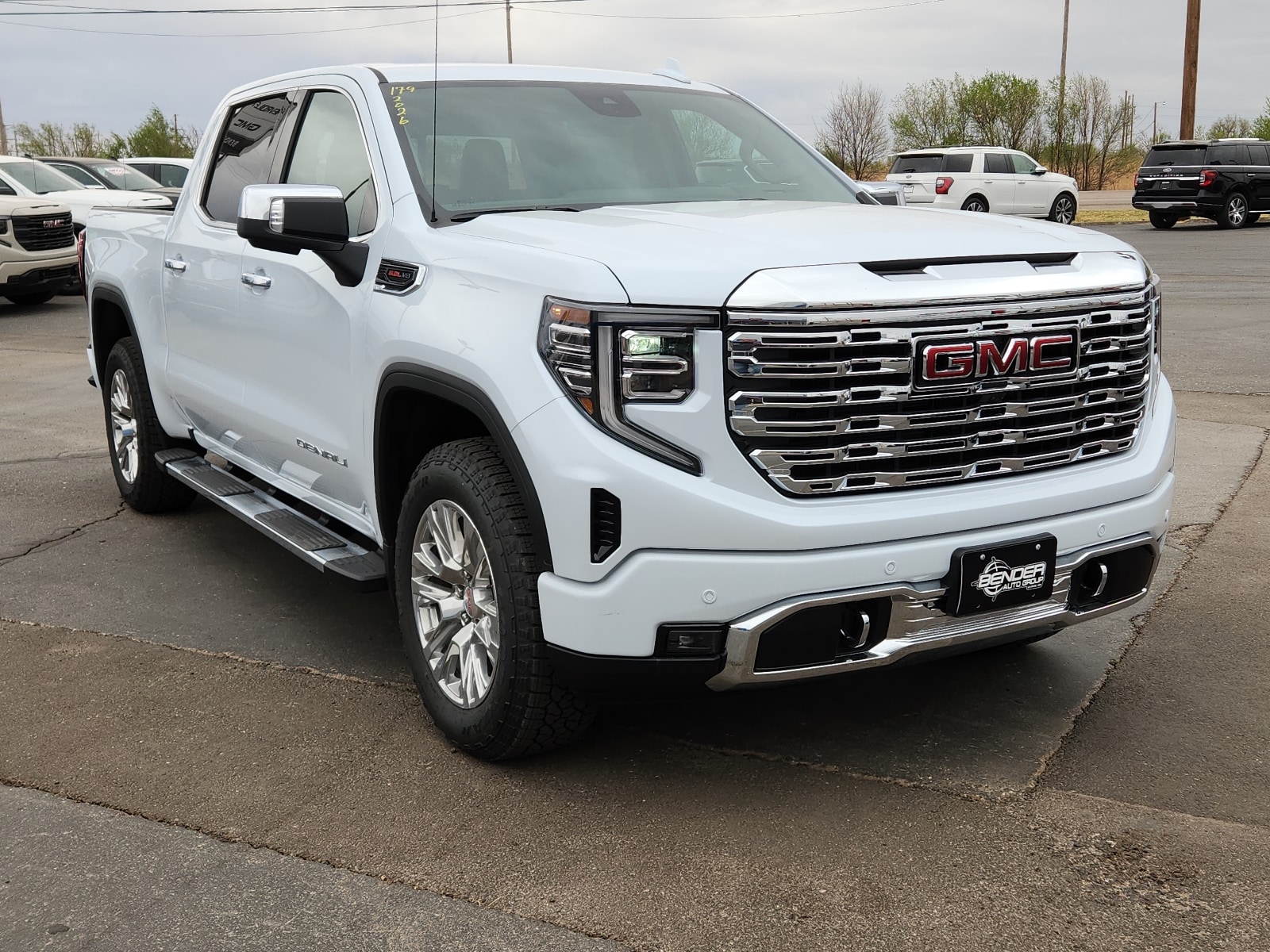 2026 GMC Sierra 1500 Denali - Photo 6