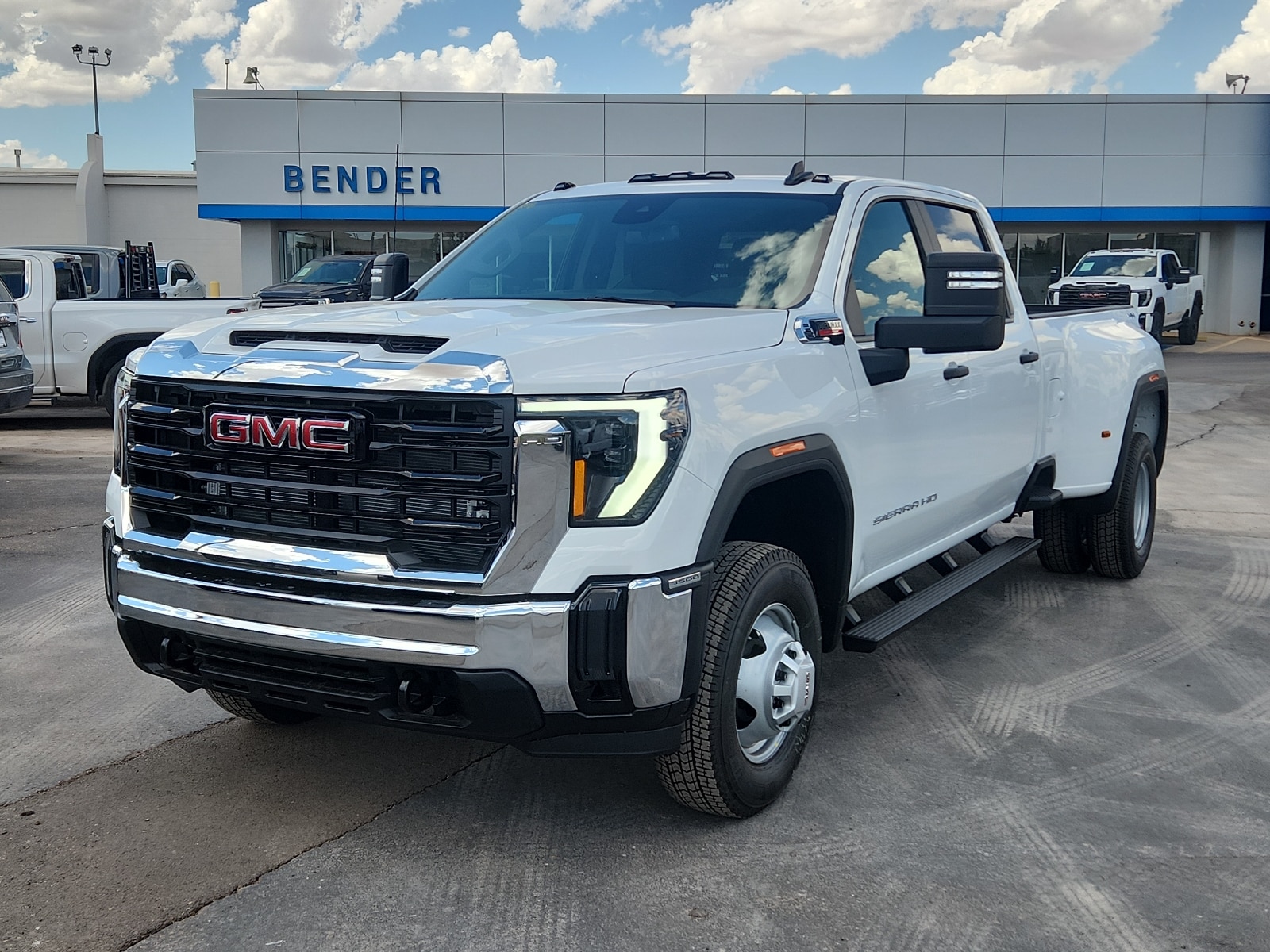 2026 GMC Sierra 4WD Crew Cab Long Box DRW Pro's photo
