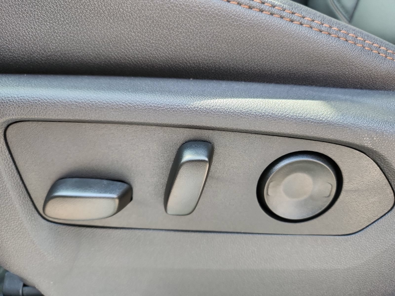 2026 GMC Sierra 2500HD AT4 - Photo 11