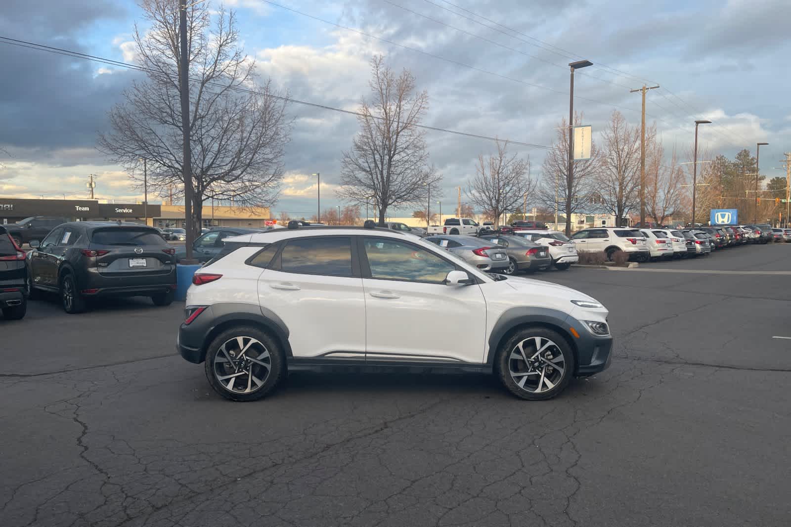 Thumbnail: 2023 Hyundai Kona - 6