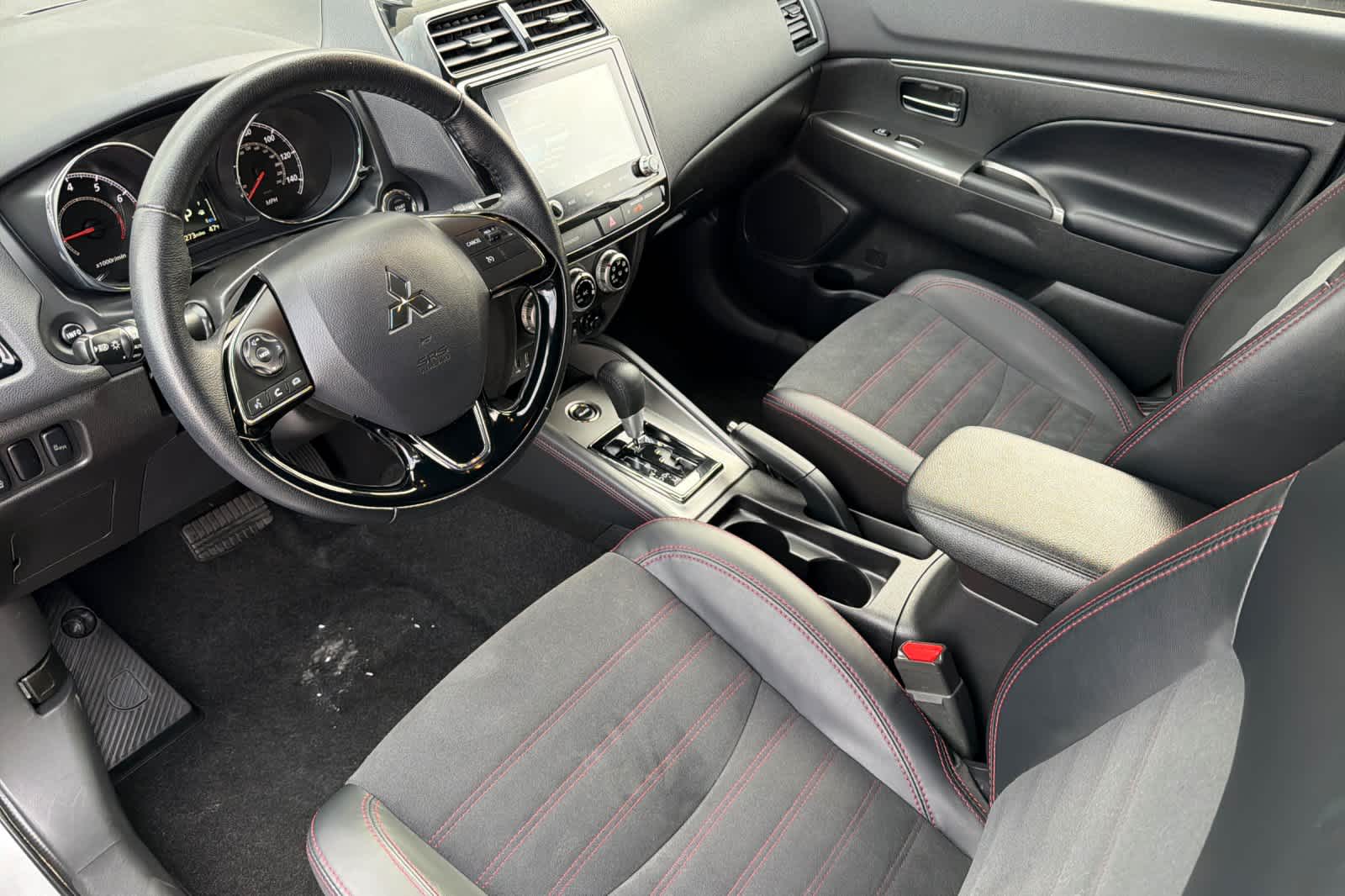 Thumbnail: 2024 Mitsubishi Outlander Sport - 13