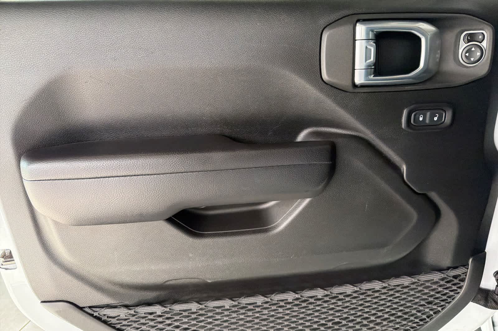 Thumbnail: 2021 Jeep Wrangler - 14