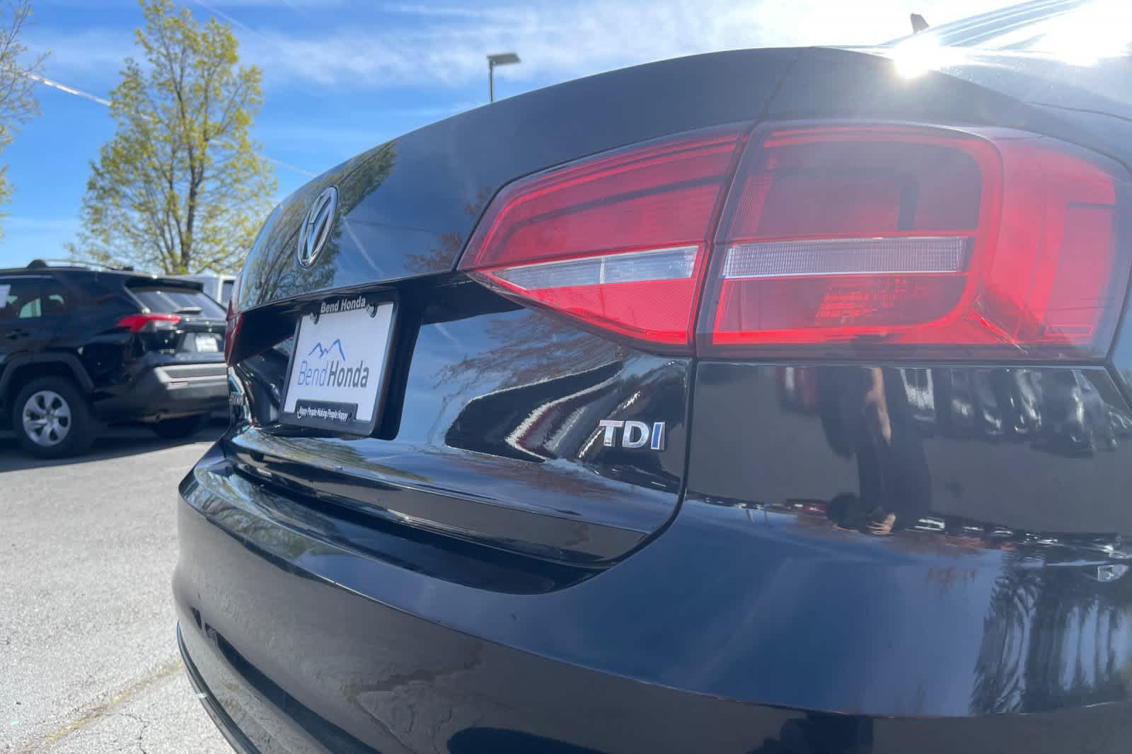 Thumbnail: 2015 Volkswagen Jetta - 14