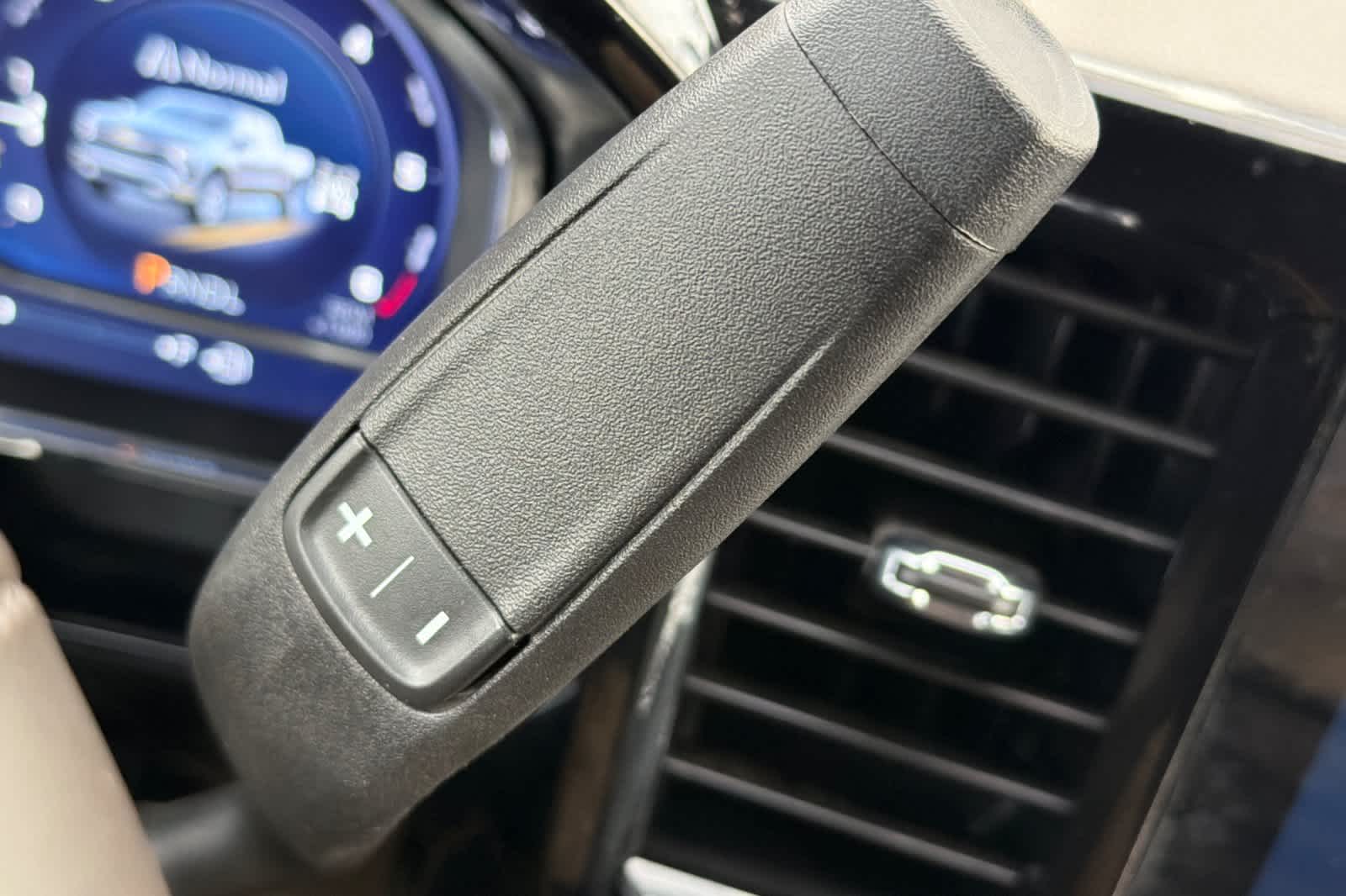 Thumbnail: 2024 Chevrolet Silverado 1500 - 23