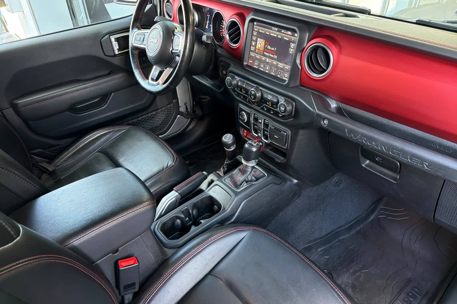 Thumbnail: 2020 Jeep Wrangler - 18