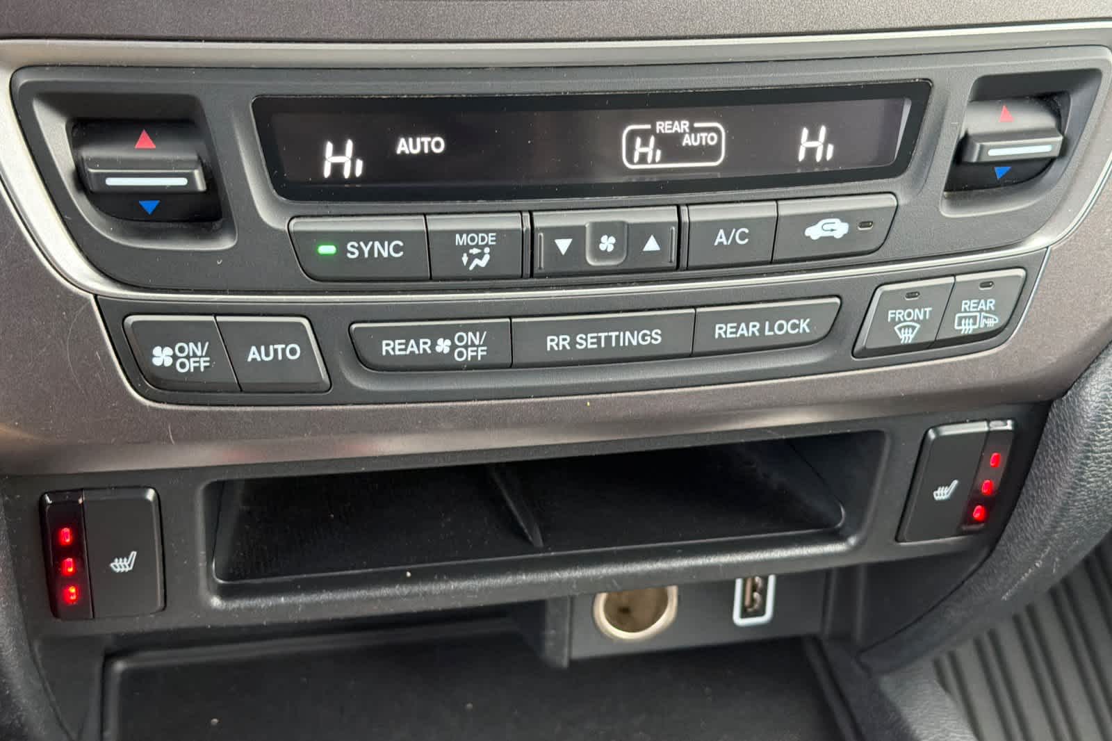 Thumbnail: 2021 Honda Pilot - 23