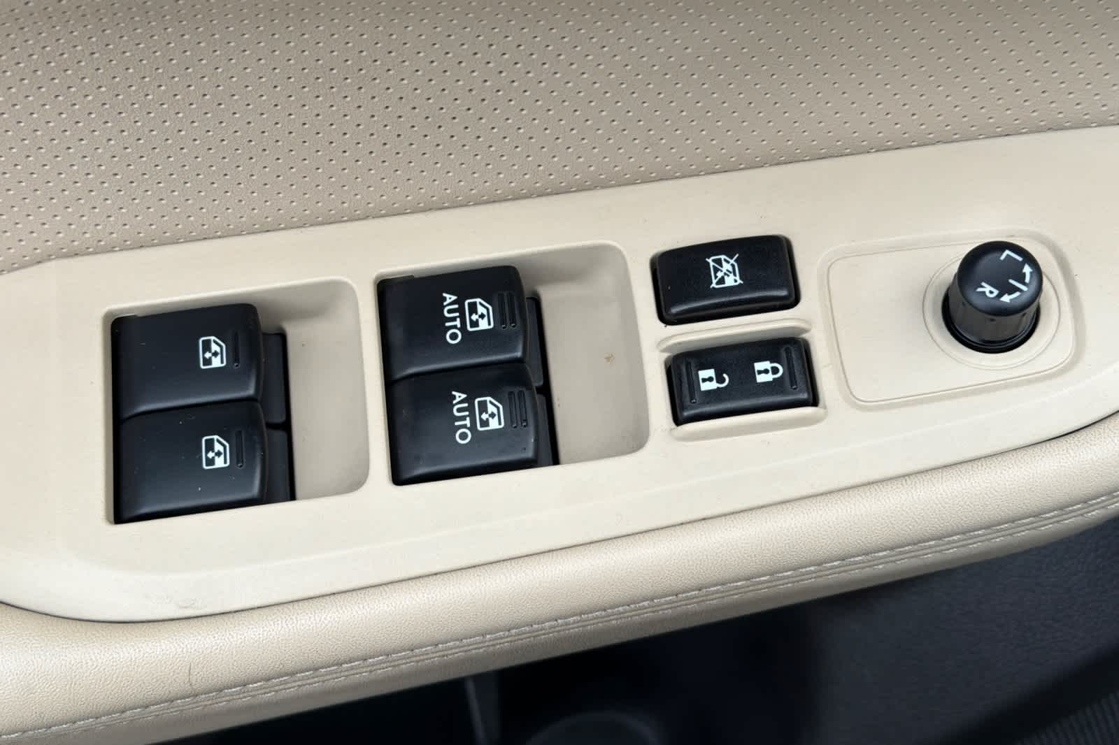 Thumbnail: 2016 Subaru Outback - 15