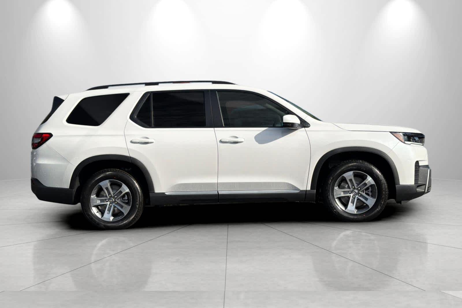 Thumbnail: 2026 Honda Pilot - 8