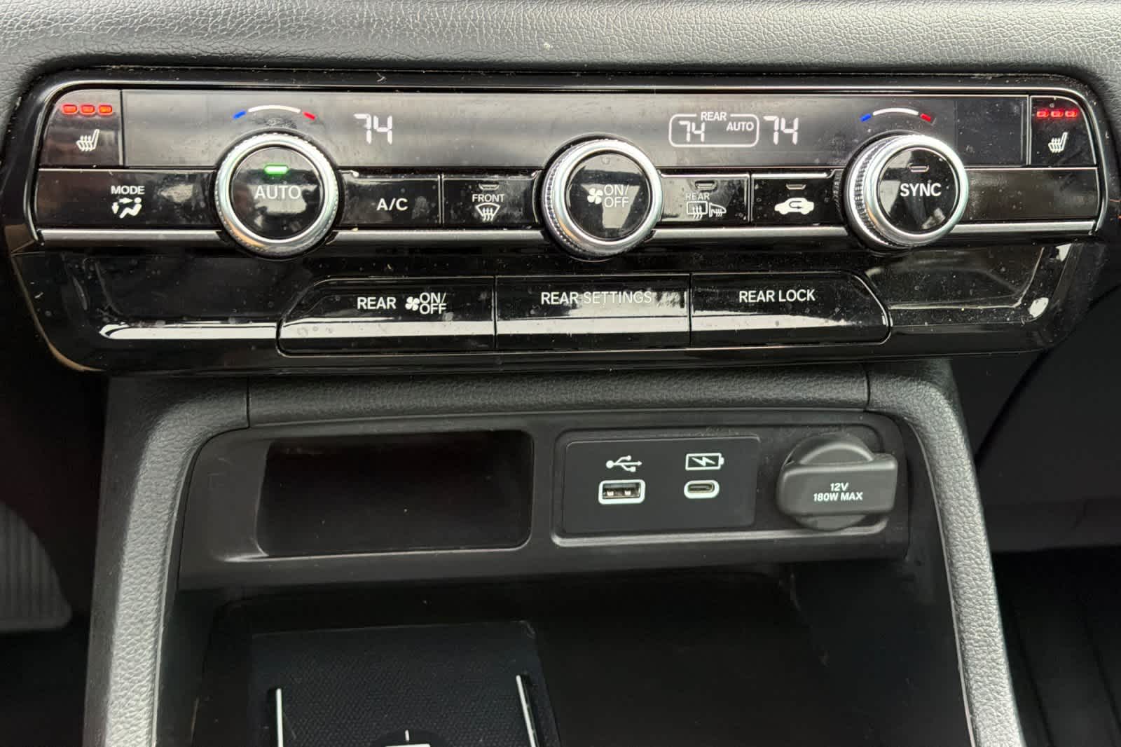 Thumbnail: 2024 Honda Pilot - 23