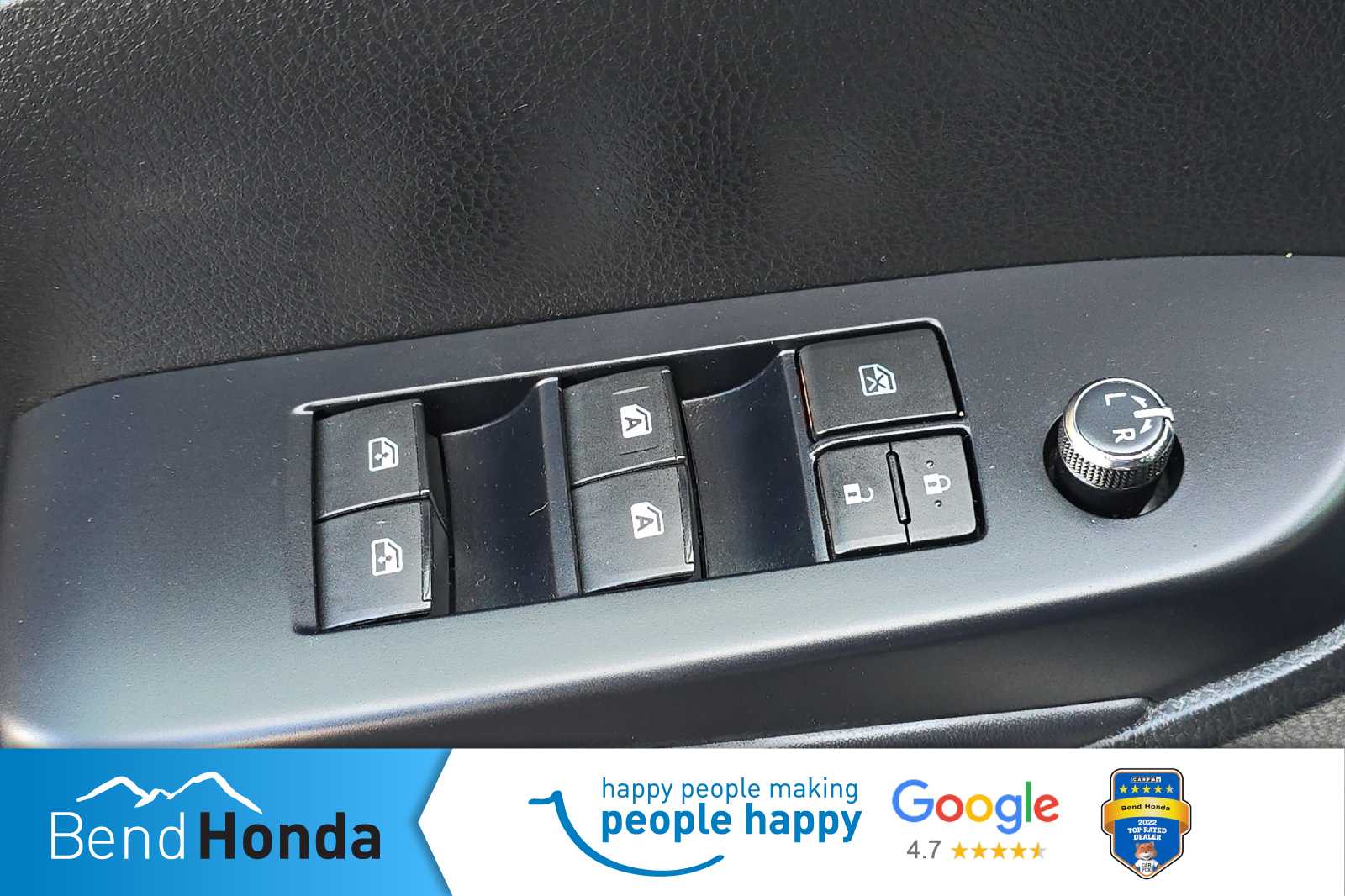 Thumbnail: 2015 Toyota Highlander - 15