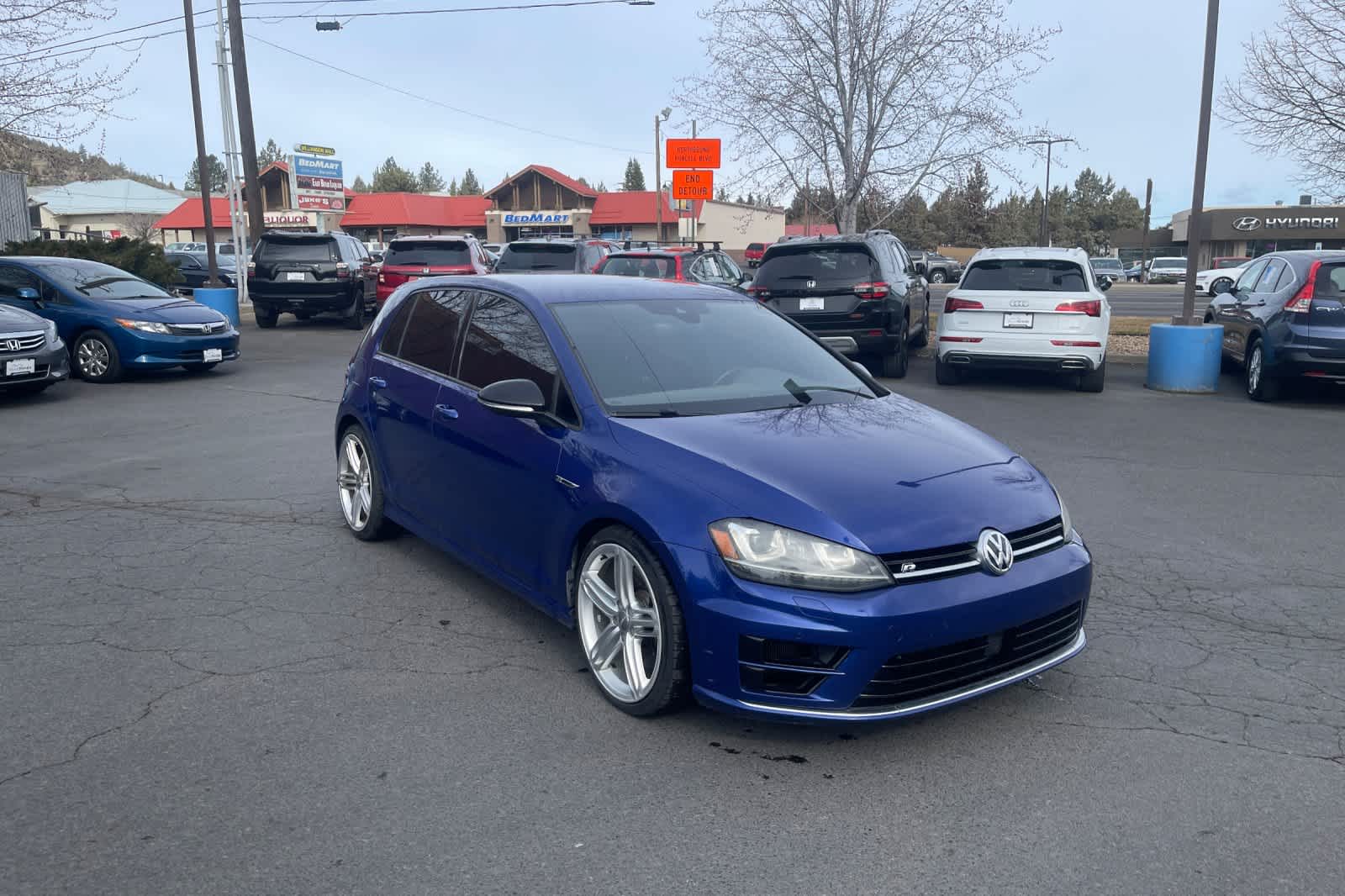 Thumbnail: 2017 Volkswagen Golf - 7