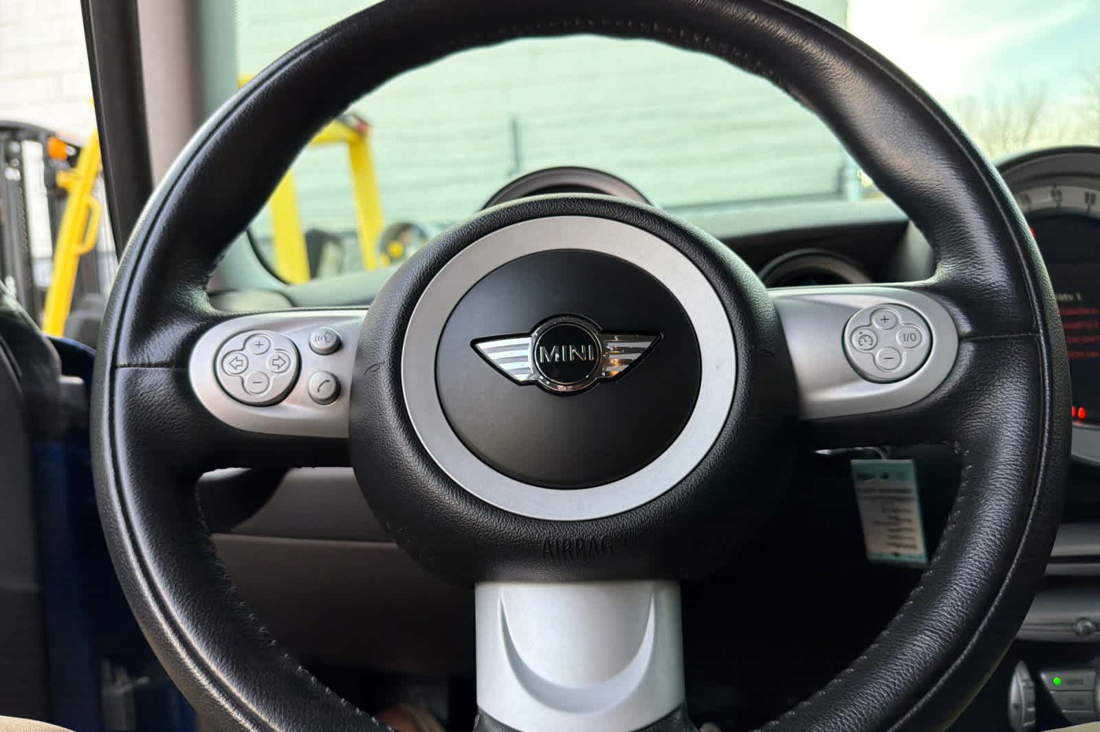 Thumbnail: 2009 MINI Cooper Clubman - 24