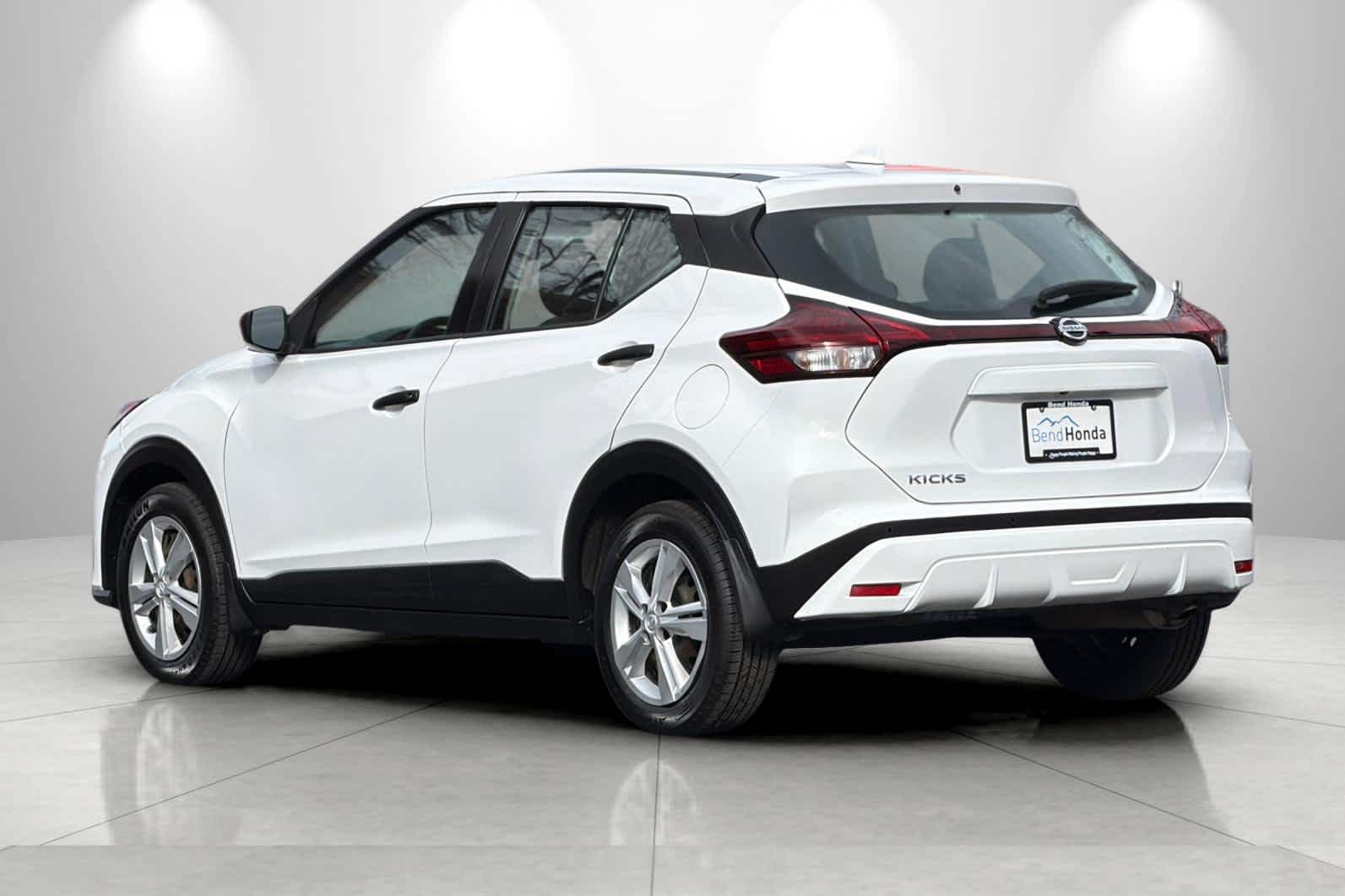 Thumbnail: 2021 Nissan Kicks - 6