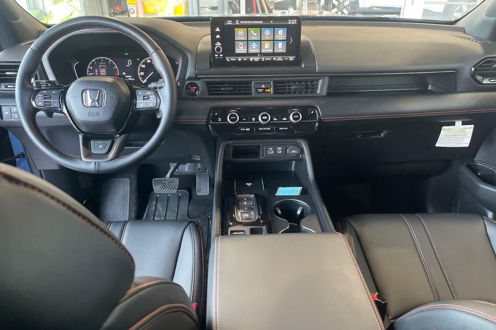 Thumbnail: 2023 Honda Pilot - 3