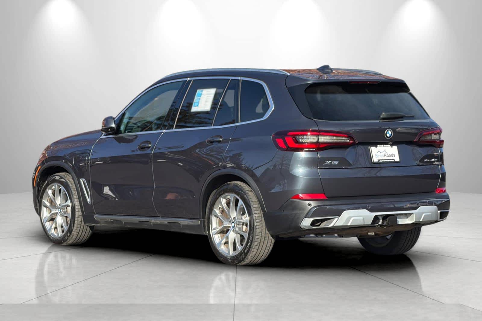 Thumbnail: 2021 BMW X5 - 6