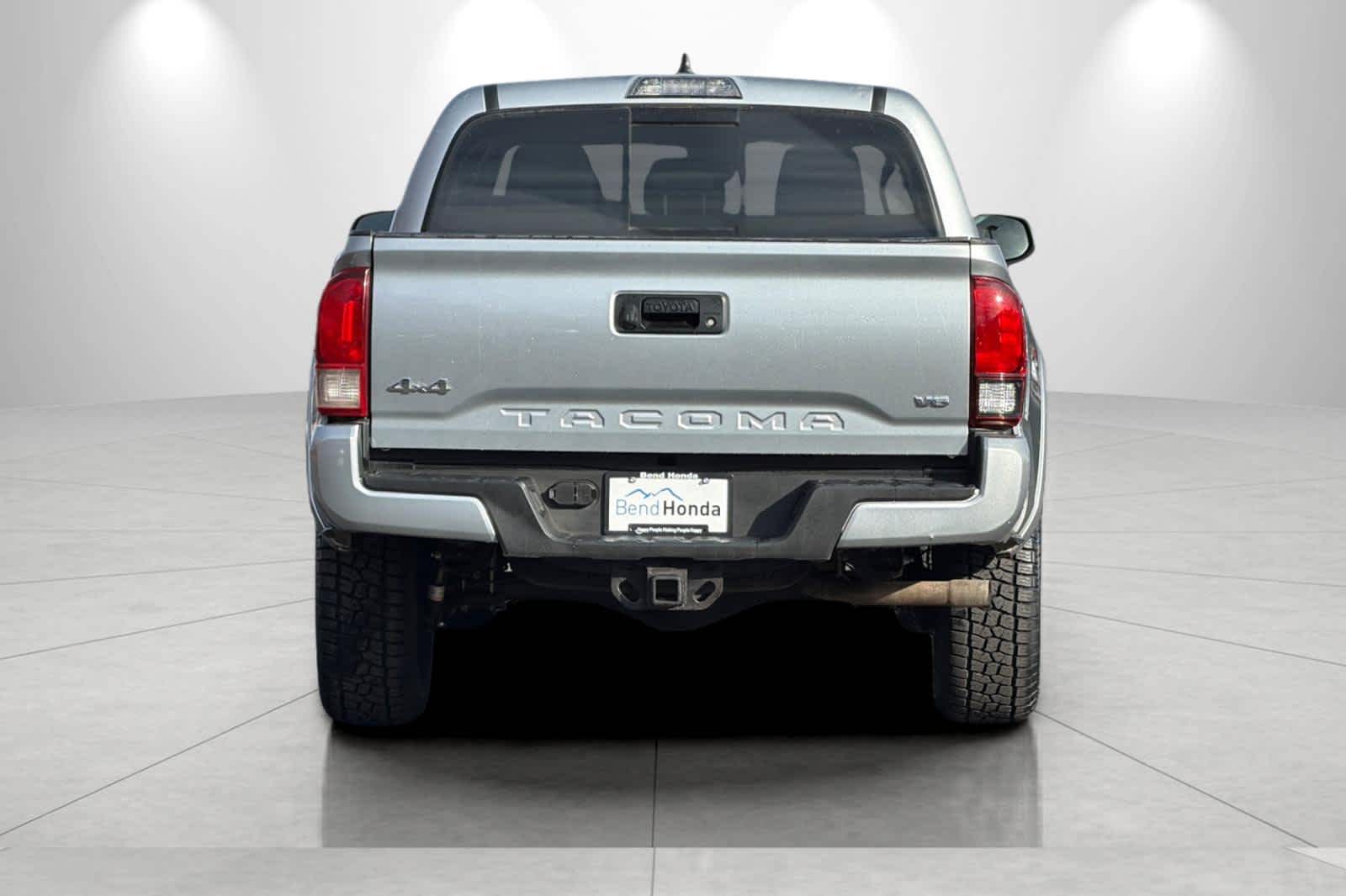 Thumbnail: 2023 Toyota Tacoma - 7