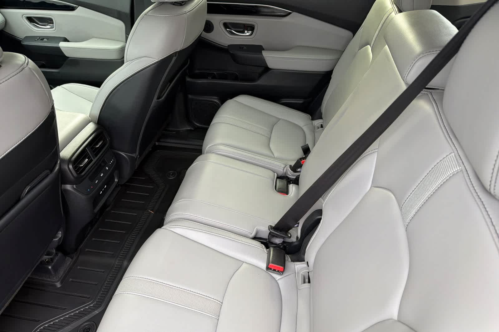 Thumbnail: 2025 Honda Pilot - 4