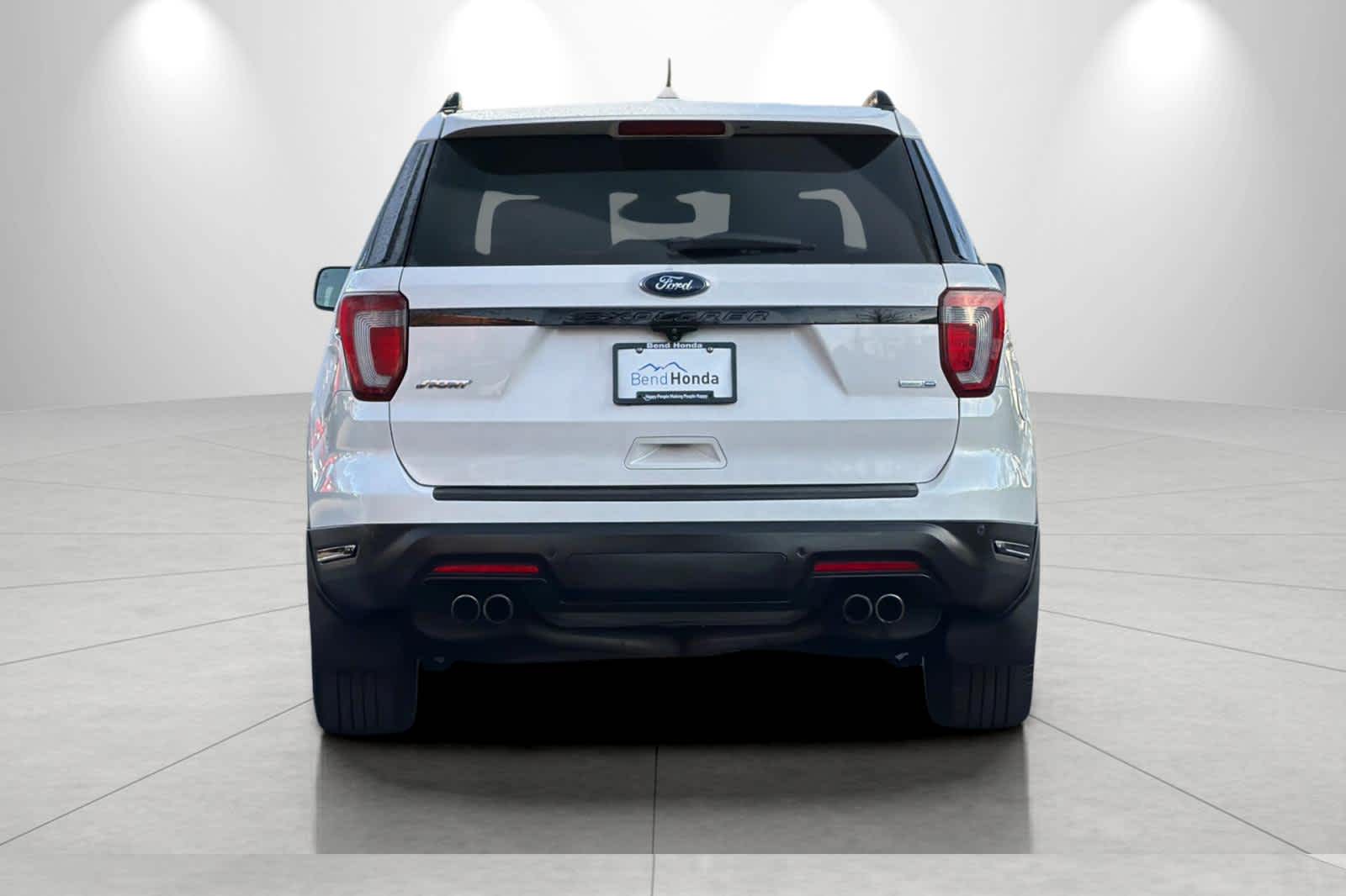 Thumbnail: 2019 Ford Explorer - 7