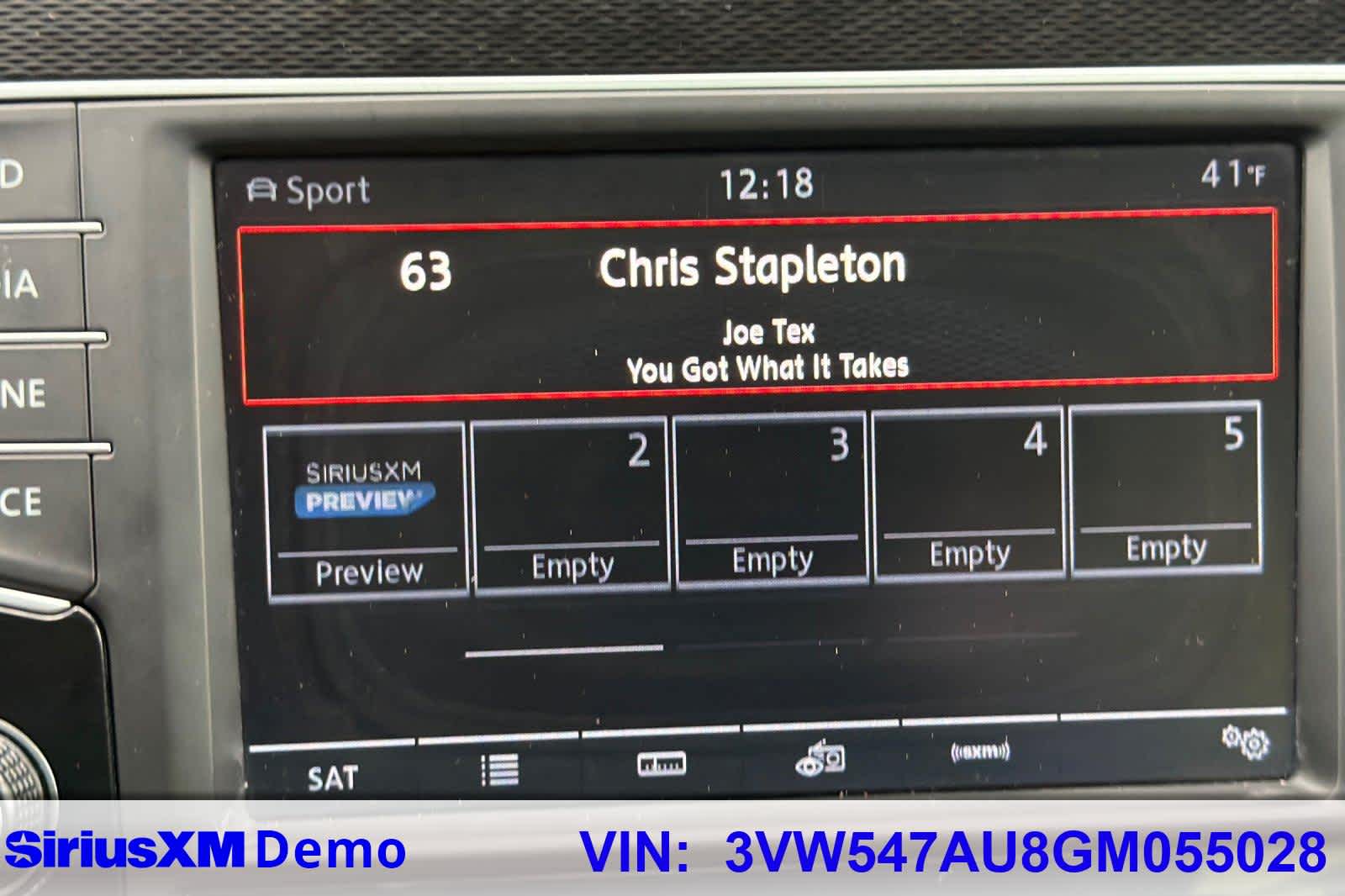 Thumbnail: 2016 Volkswagen Golf - 29