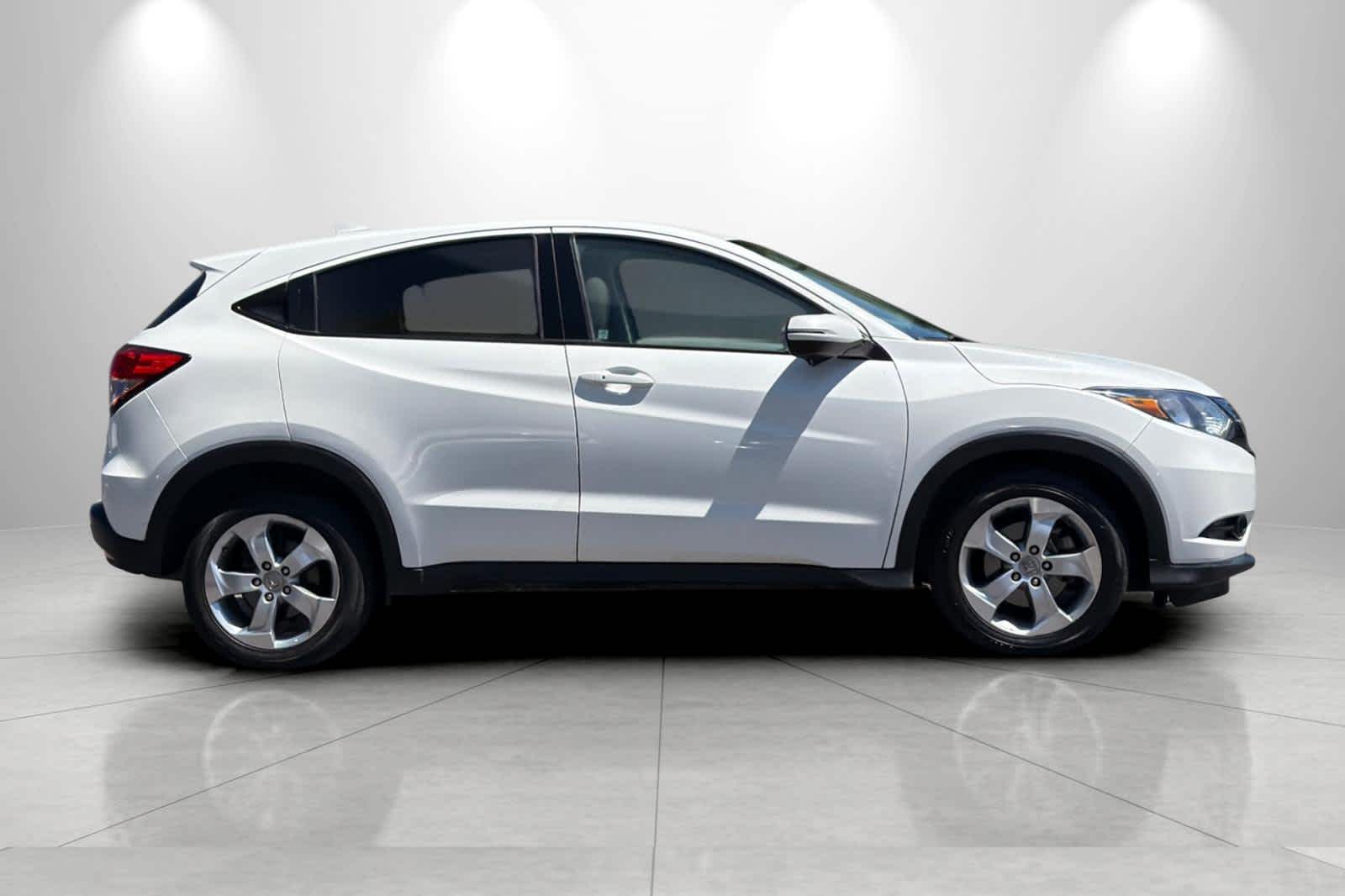Thumbnail: 2016 Honda HR-V - 7