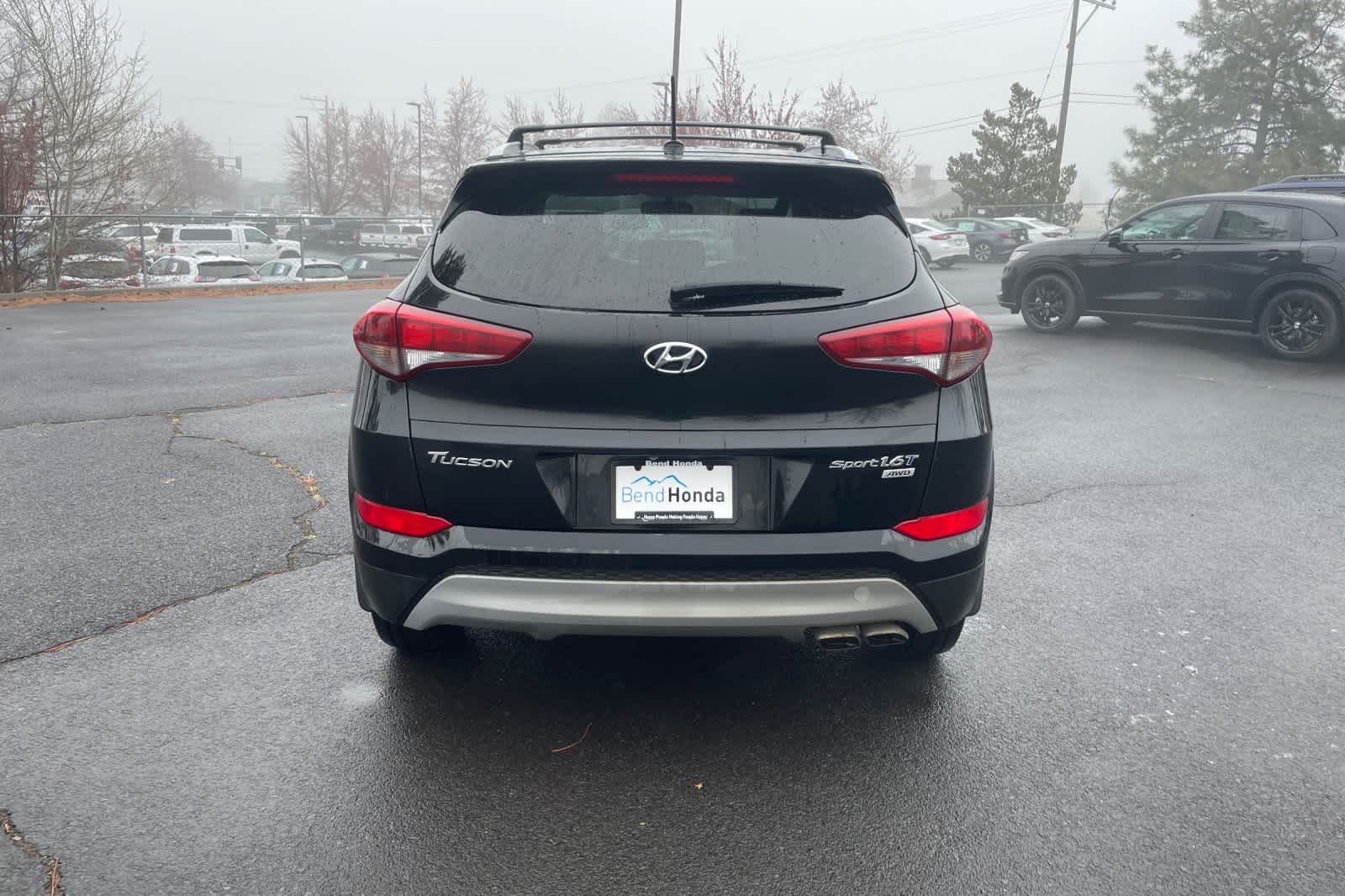 Thumbnail: 2017 Hyundai Tucson - 4