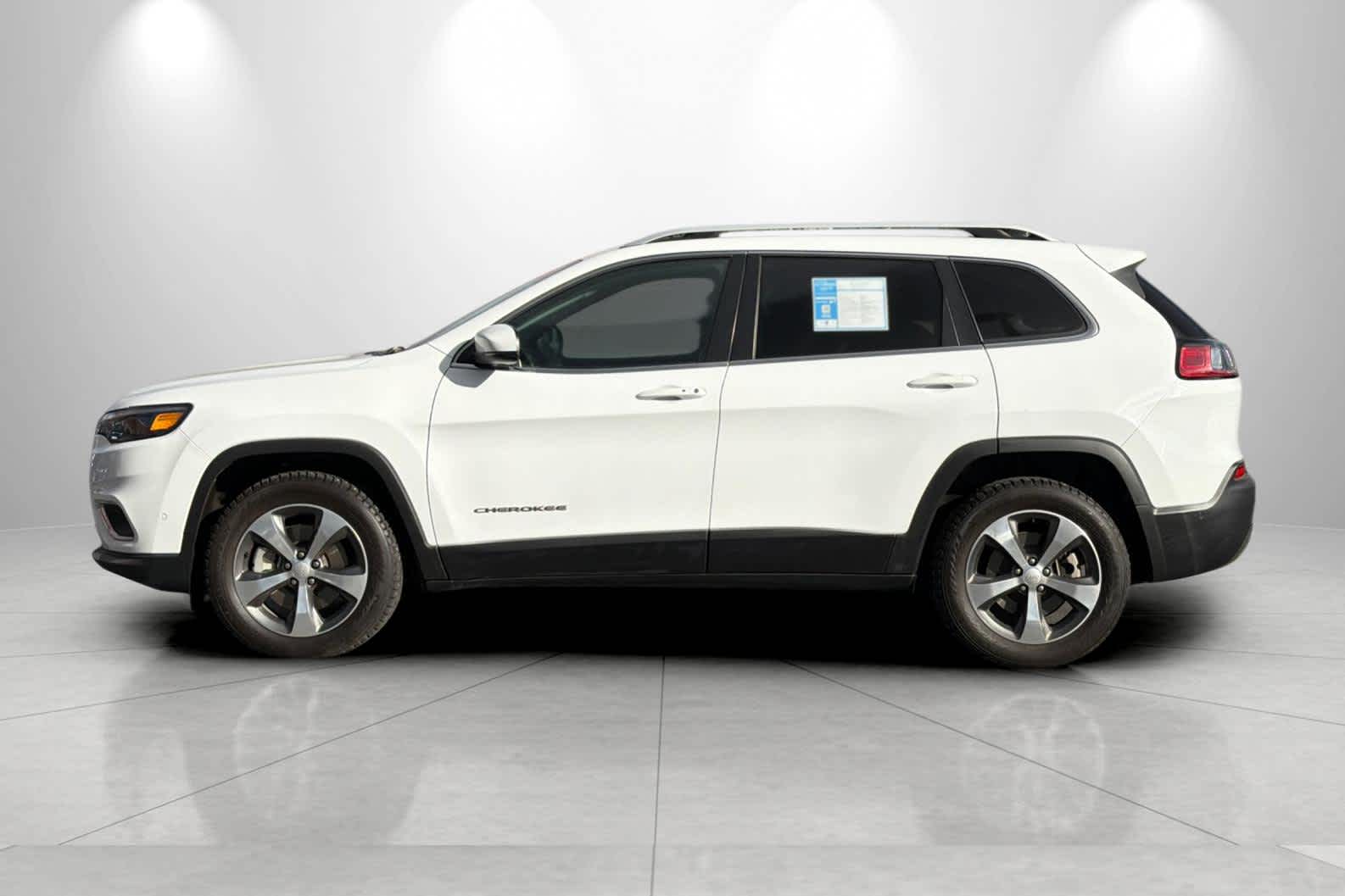 Thumbnail: 2020 Jeep Cherokee - 5
