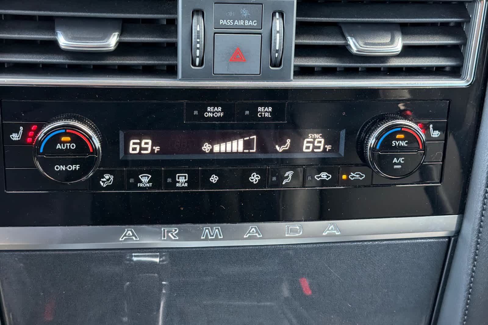 Thumbnail: 2024 Nissan Armada - 24