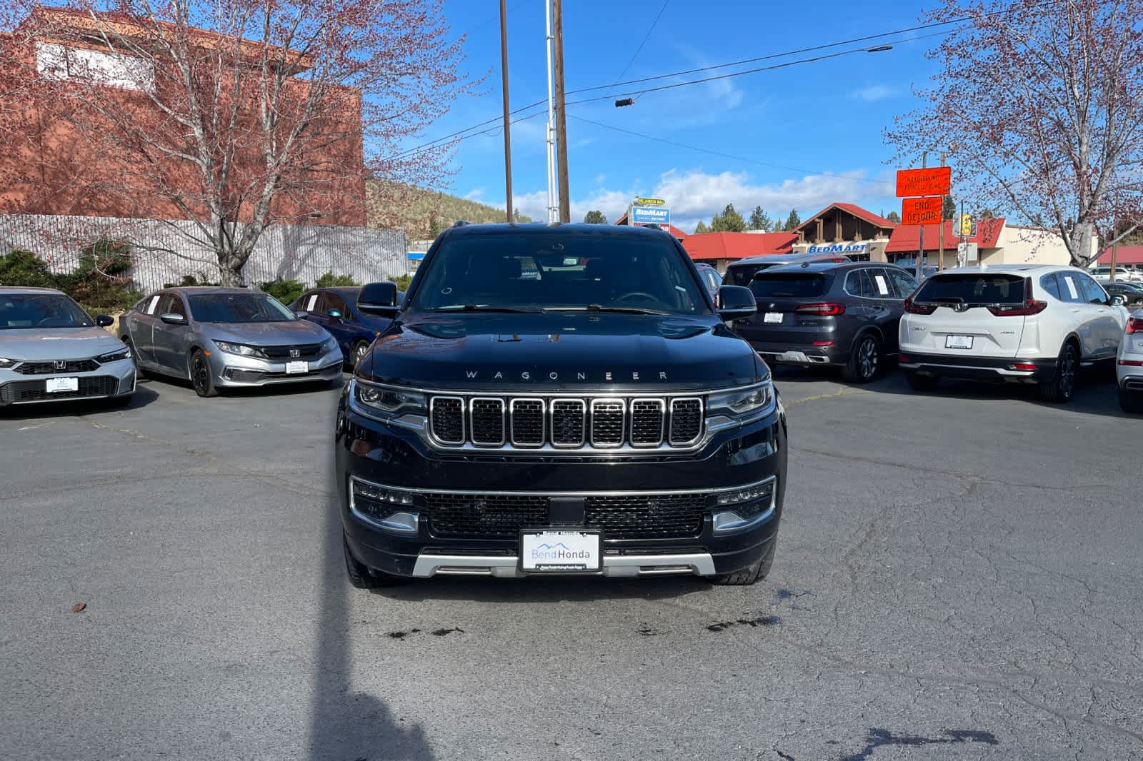 Thumbnail: 2024 Jeep Wagoneer - 8