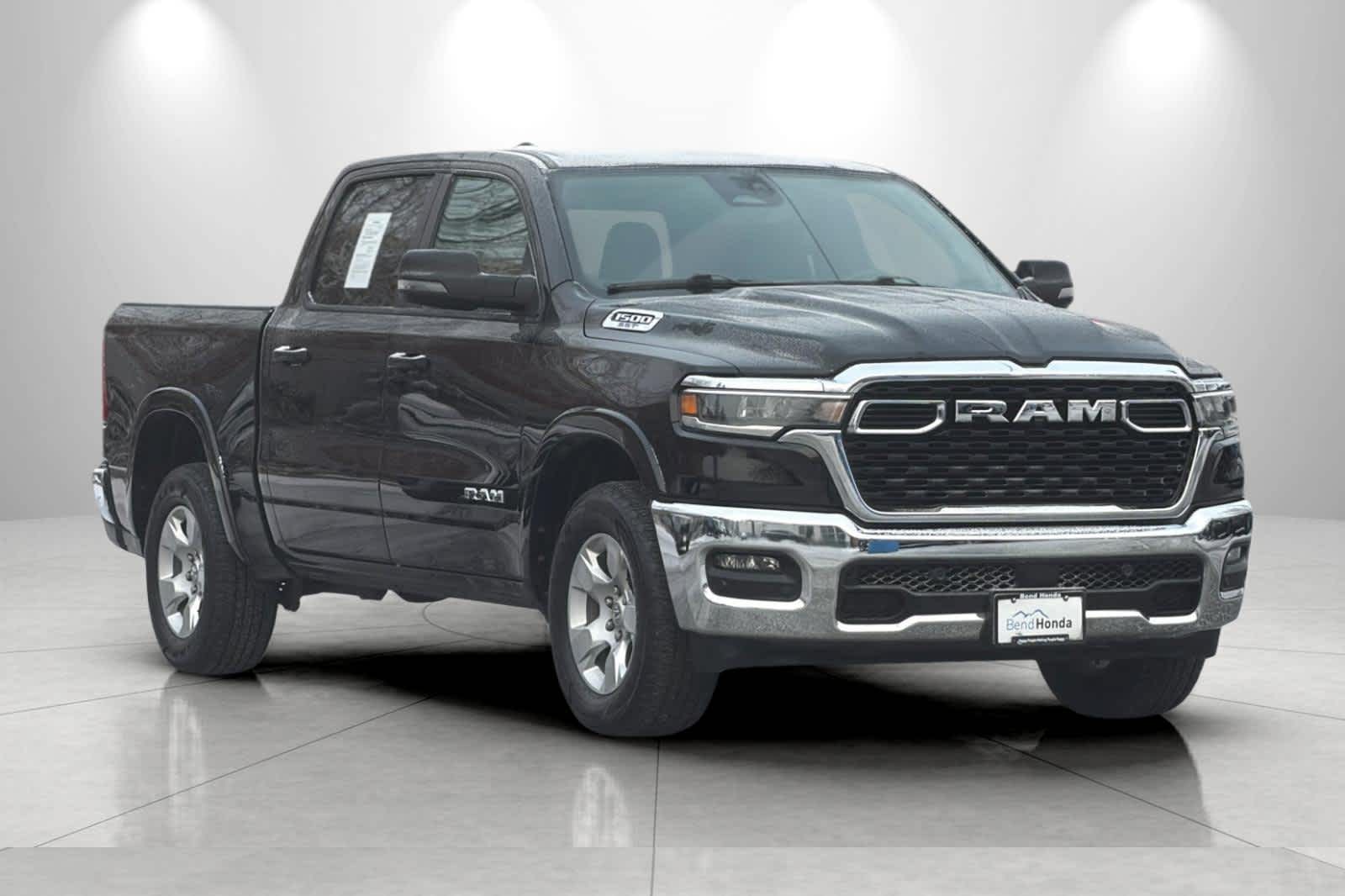 Thumbnail: 2025 RAM 1500 - 9