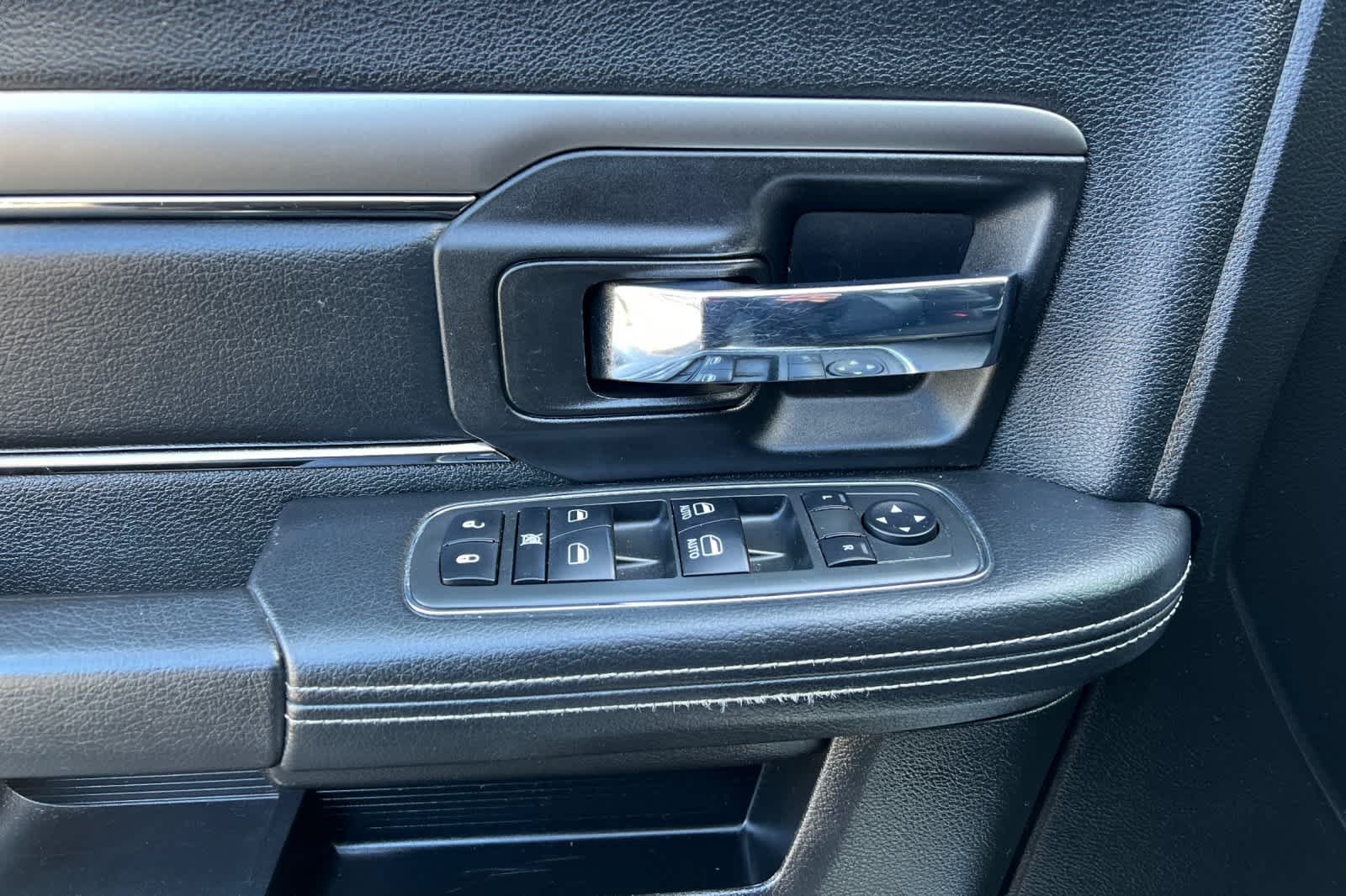 Thumbnail: 2014 RAM 1500 - 14