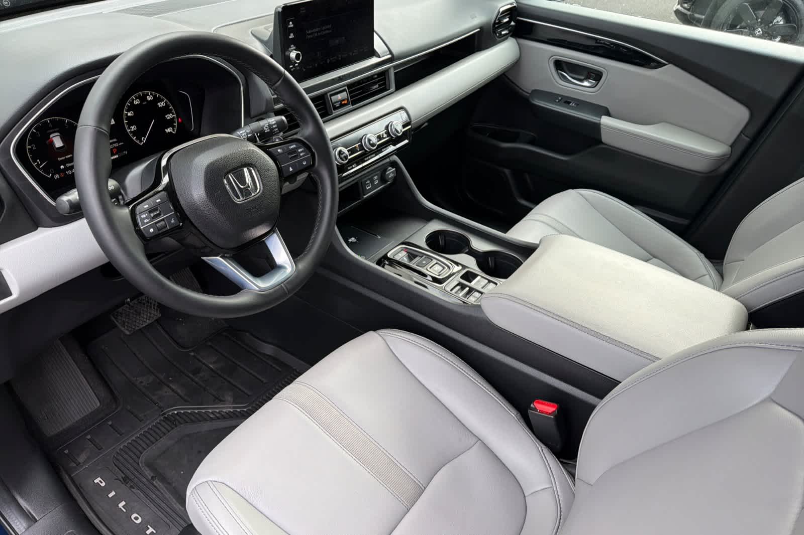 Thumbnail: 2025 Honda Pilot - 13