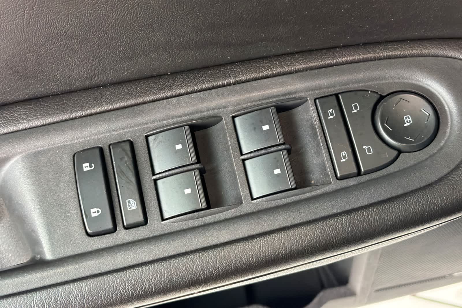 Thumbnail: 2017 Chevrolet Traverse - 15