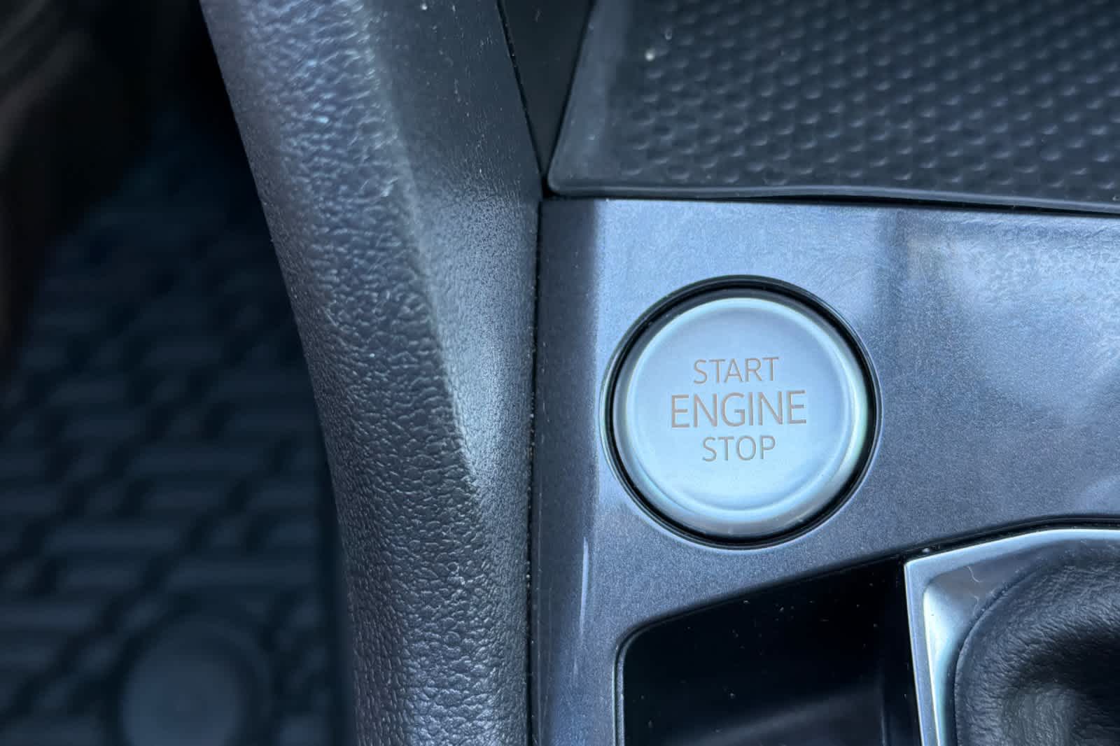 Thumbnail: 2022 Volkswagen Tiguan - 24