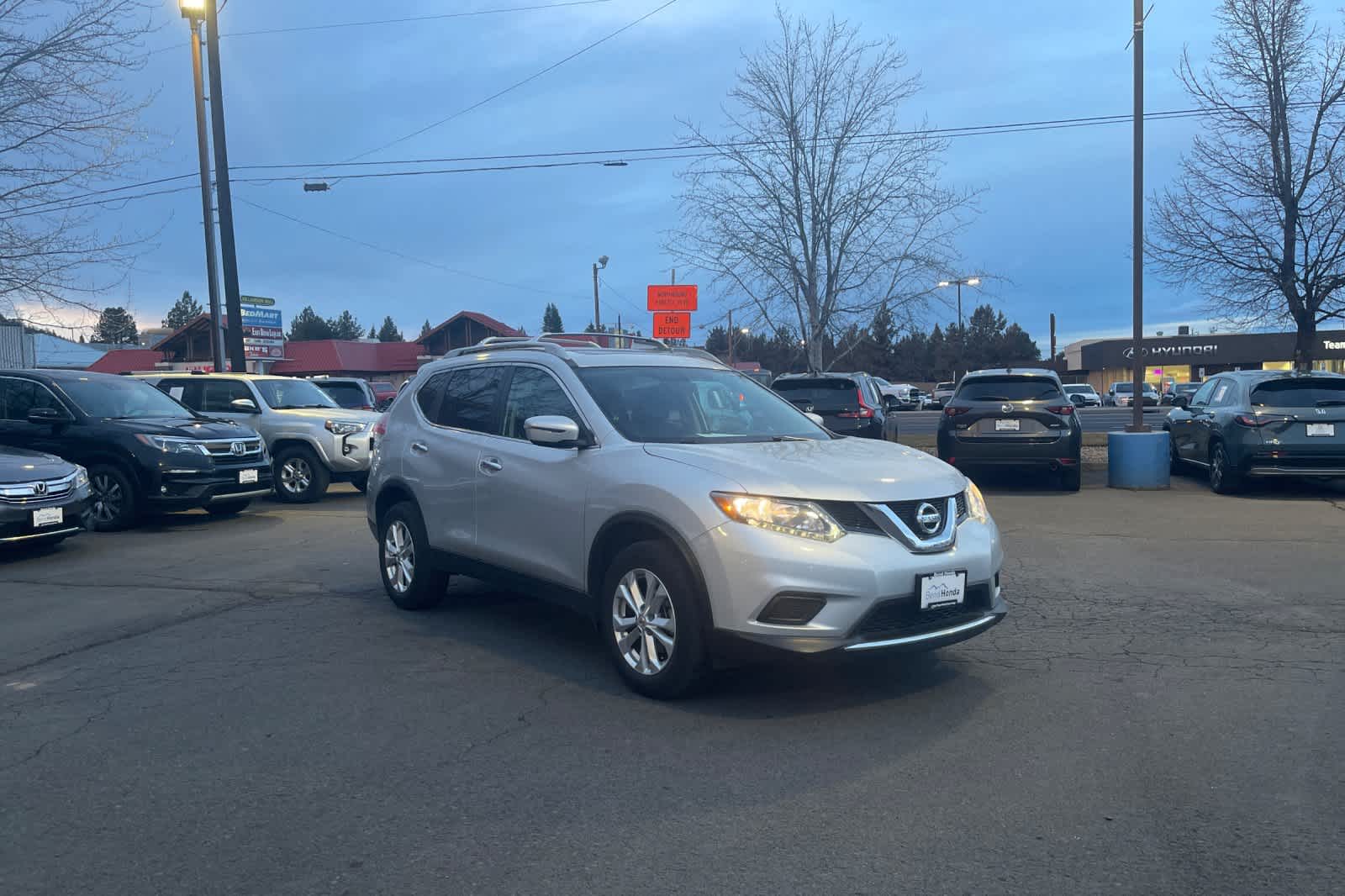 Thumbnail: 2016 Nissan Rogue - 9