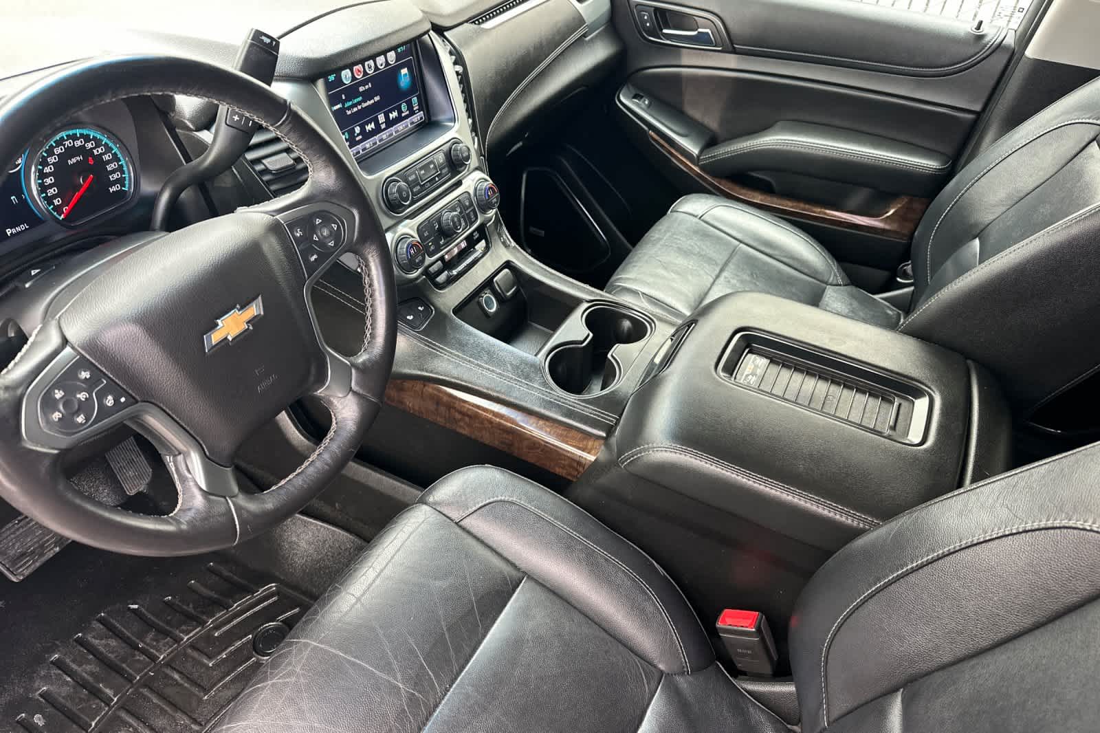 Thumbnail: 2017 Chevrolet Suburban - 12