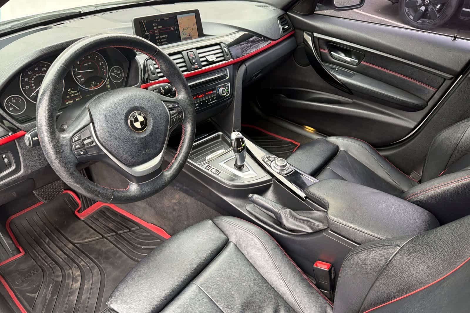 Thumbnail: 2012 BMW 3 Series - 13