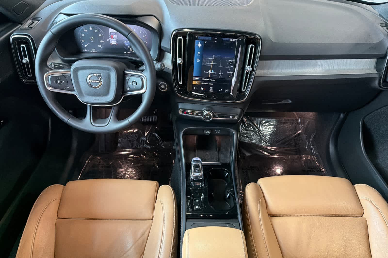 Thumbnail: 2022 Volvo XC40 - 3