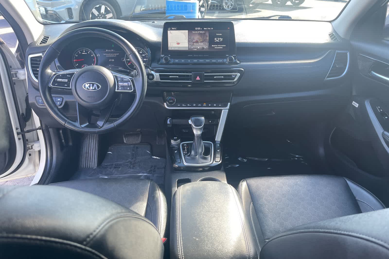 Thumbnail: 2021 Kia Seltos - 3