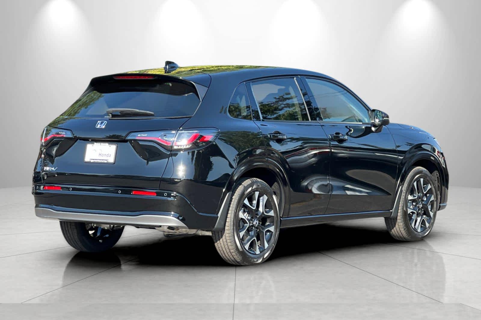 Thumbnail: 2026 Honda HR-V - 2