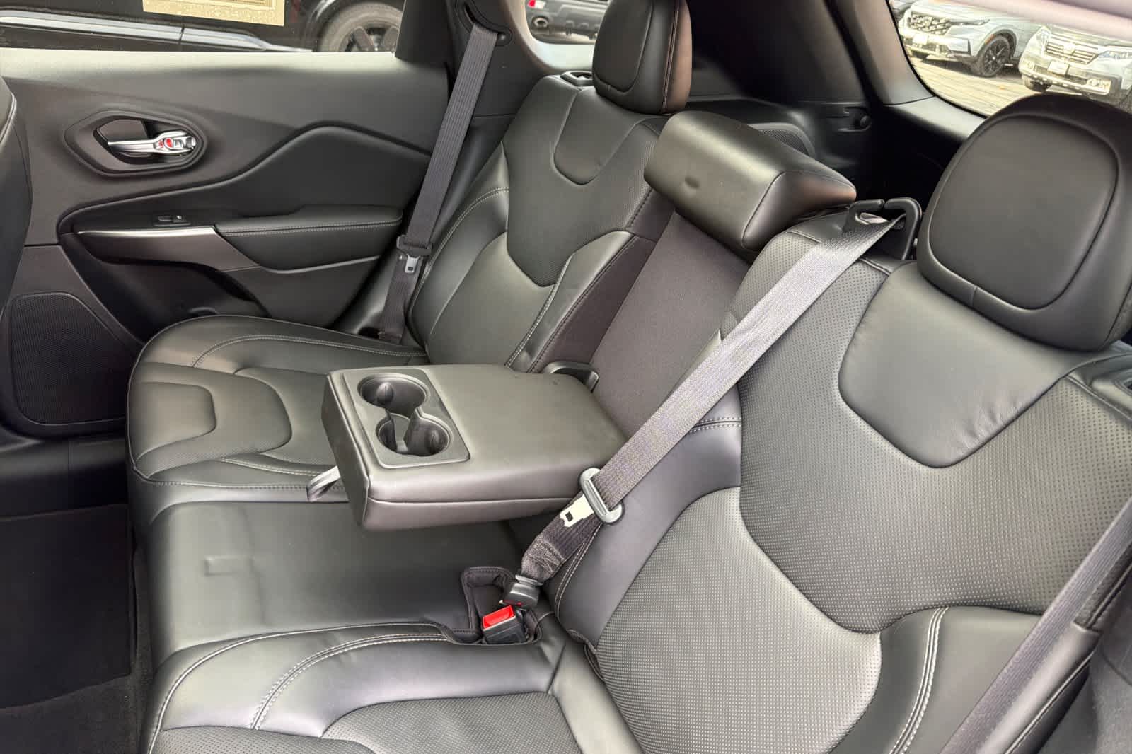 Thumbnail: 2020 Jeep Cherokee - 4