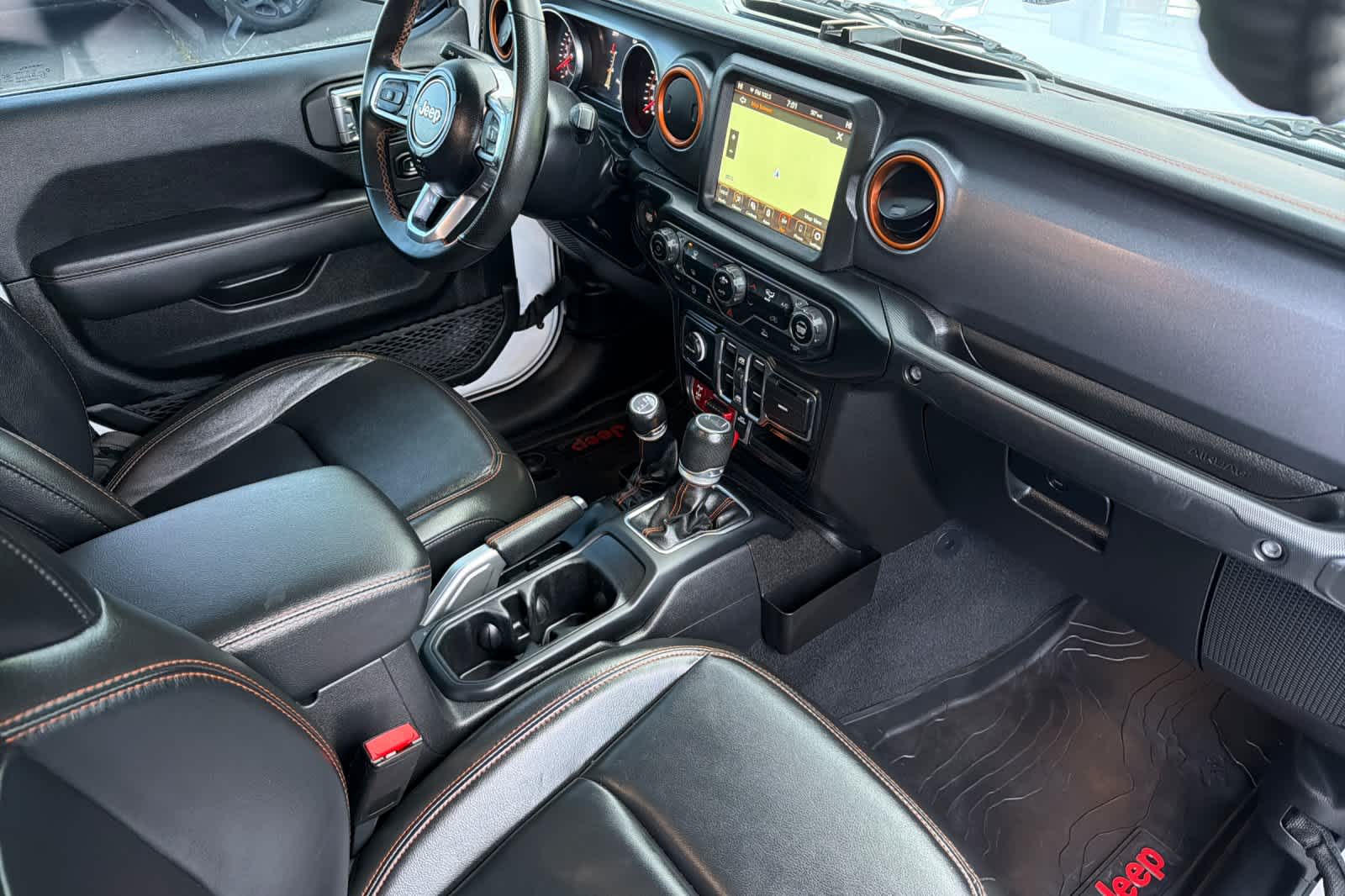 Thumbnail: 2022 Jeep Gladiator - 17