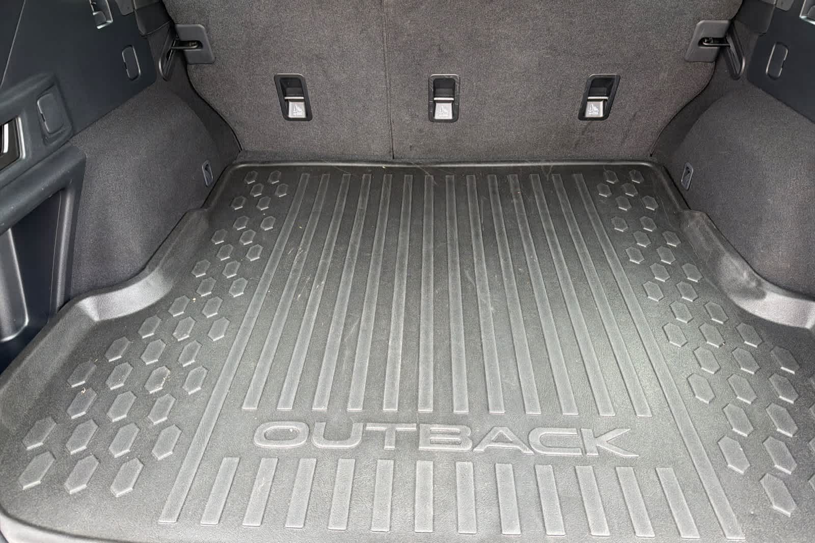 Thumbnail: 2020 Subaru Outback - 17