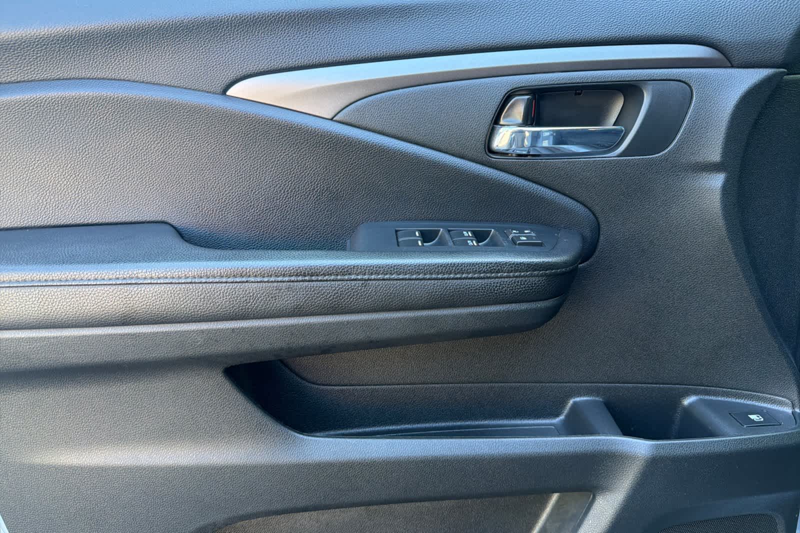 Thumbnail: 2022 Honda Pilot - 13