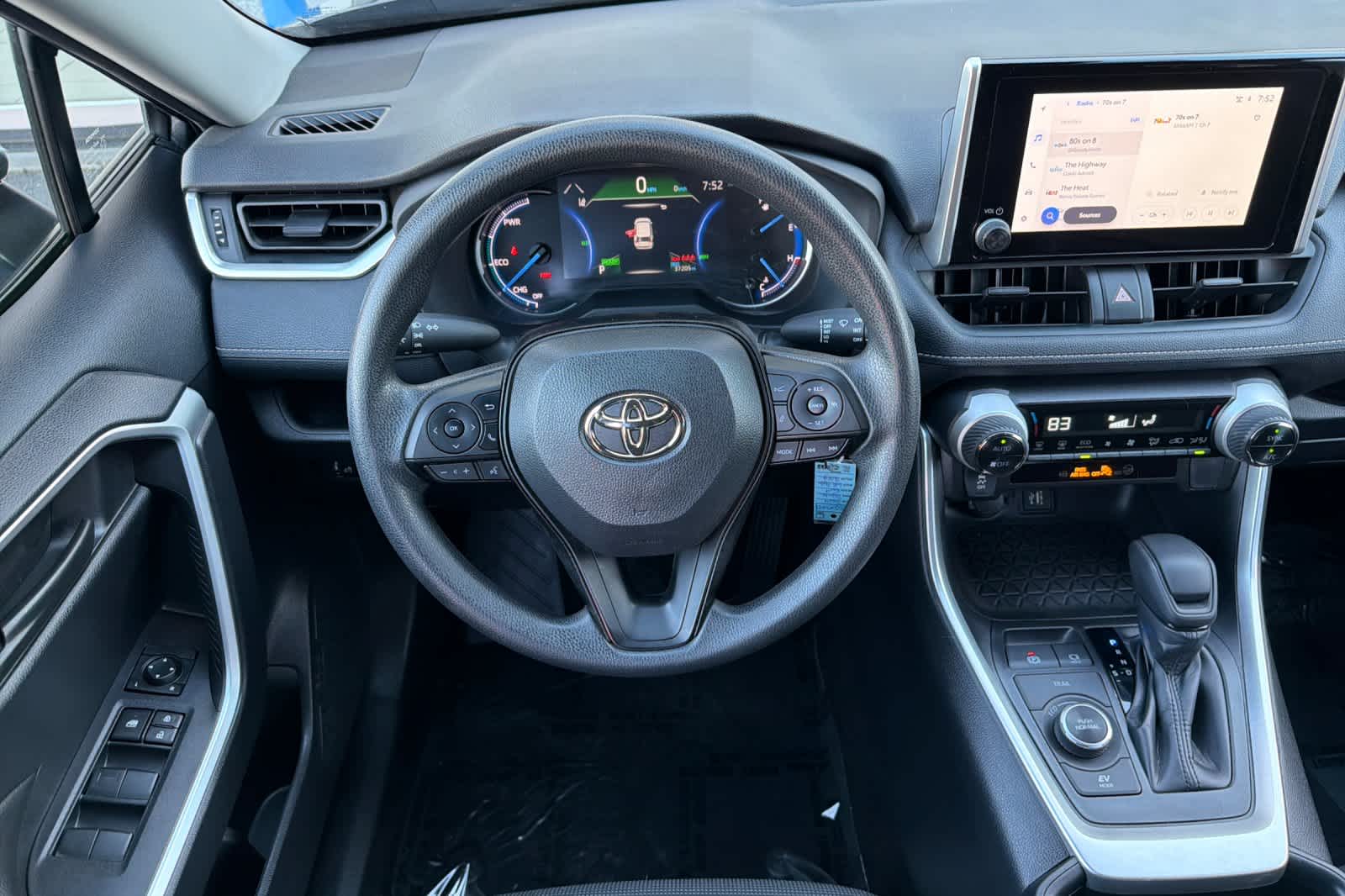 Thumbnail: 2024 Toyota RAV4 - 18