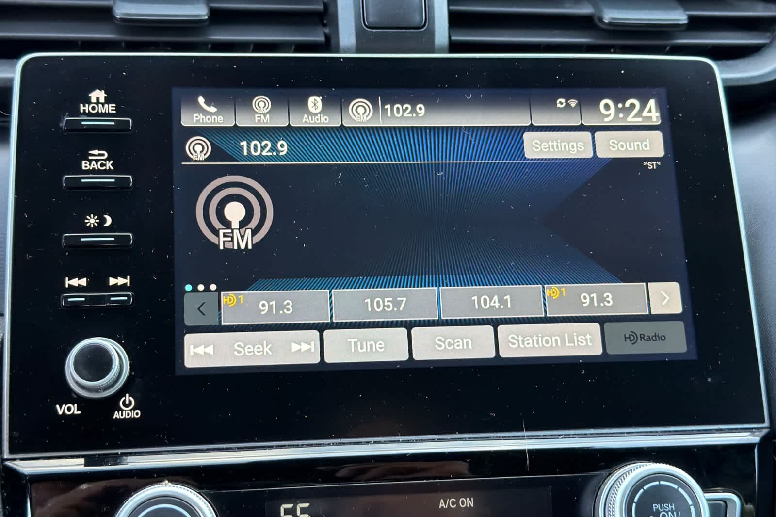 Thumbnail: 2019 Honda Insight - 19