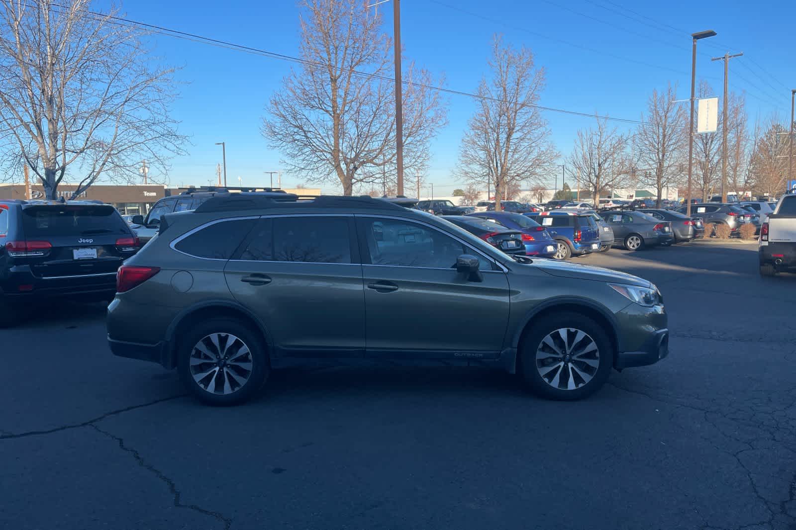 Thumbnail: 2016 Subaru Outback - 8