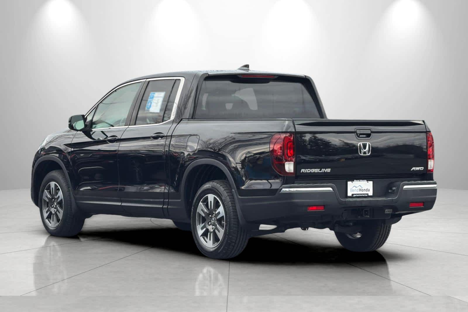 Thumbnail: 2017 Honda Ridgeline - 6