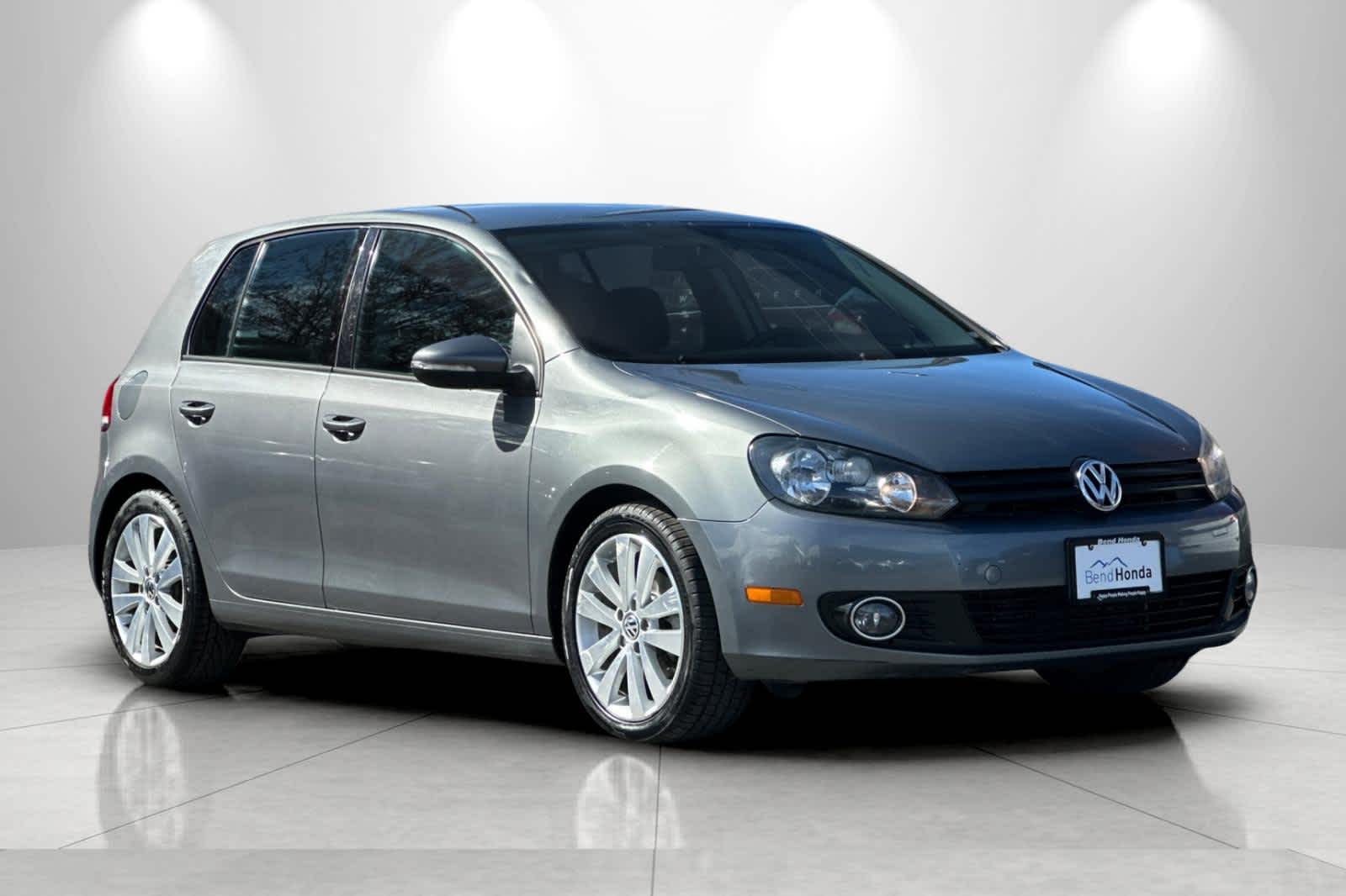 Thumbnail: 2012 Volkswagen Golf - 9