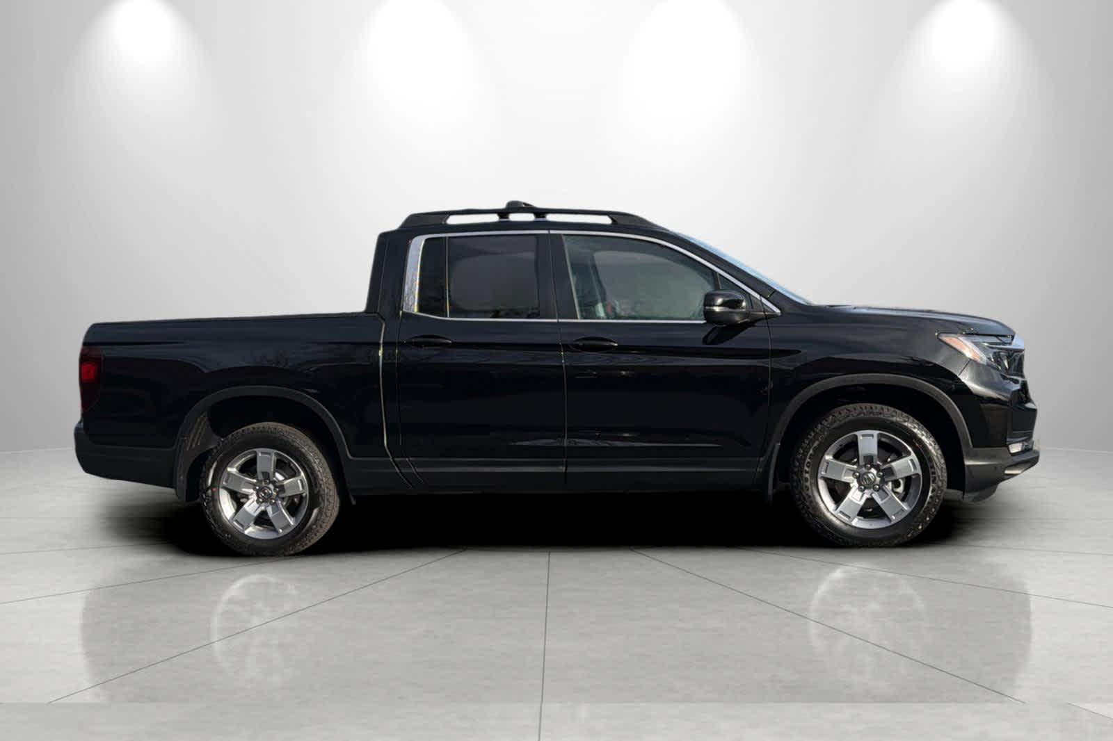 Thumbnail: 2026 Honda Ridgeline - 8